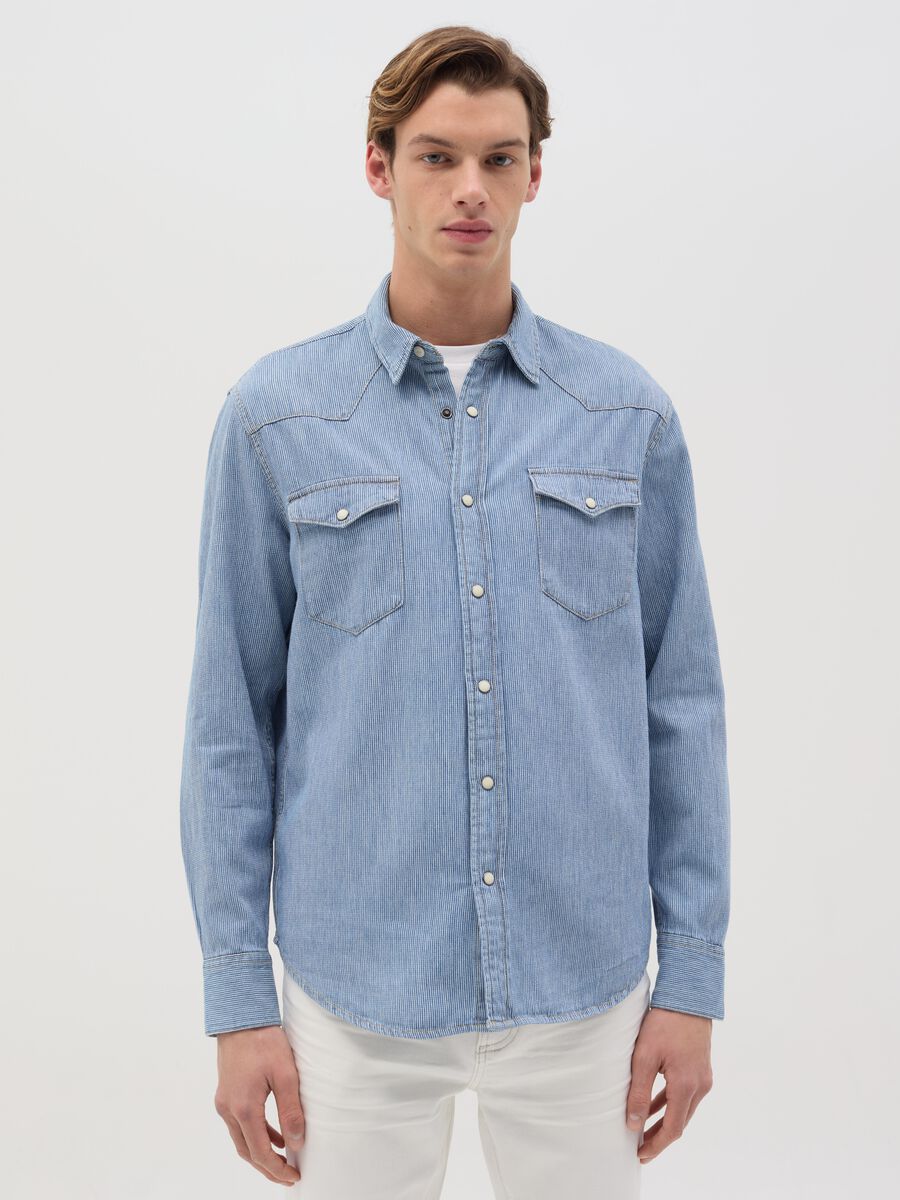 Western shirt in denim with pearl buttons_0