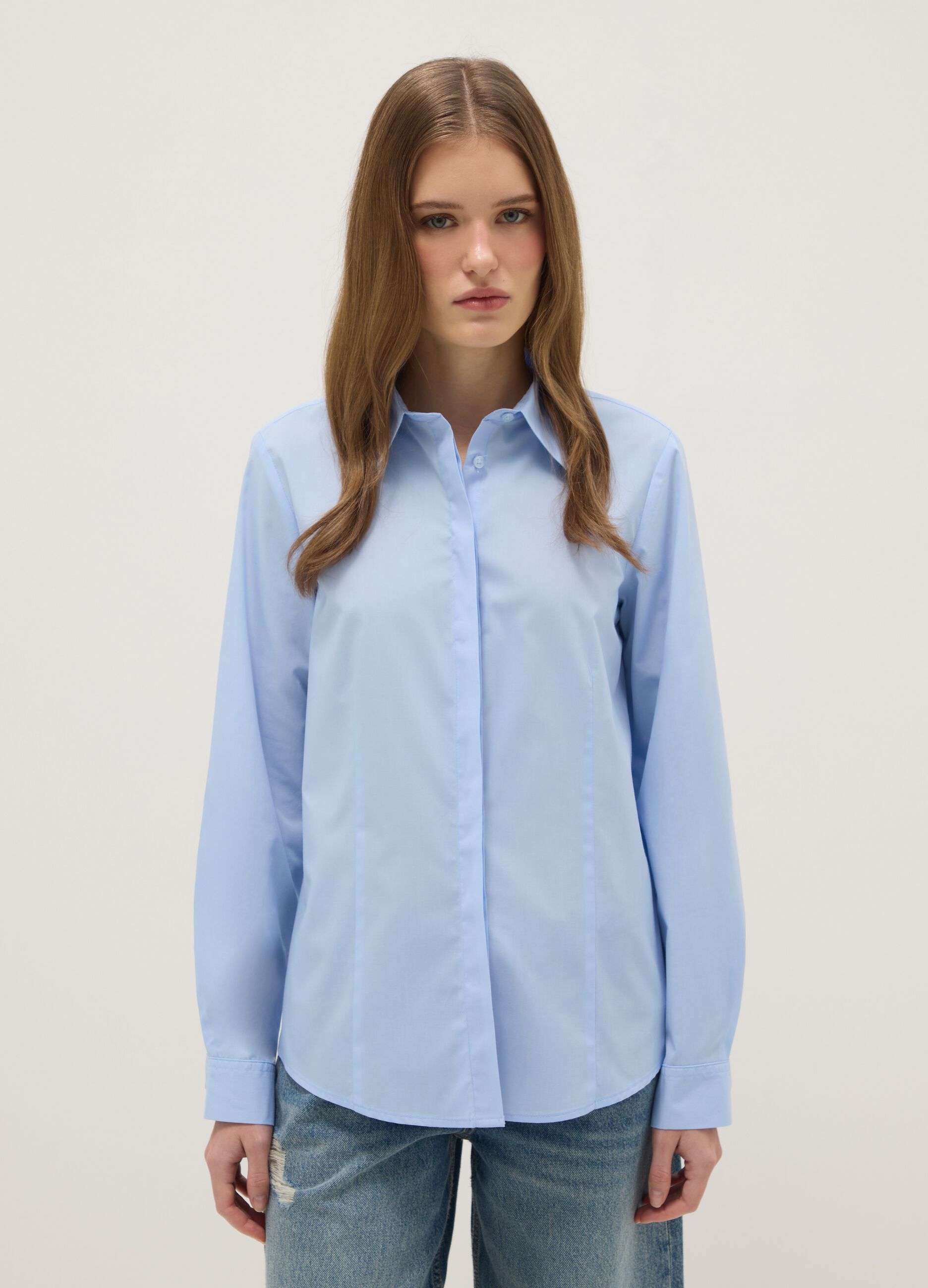 Blue cotton blend slim fit shirt with classic collar and buttons