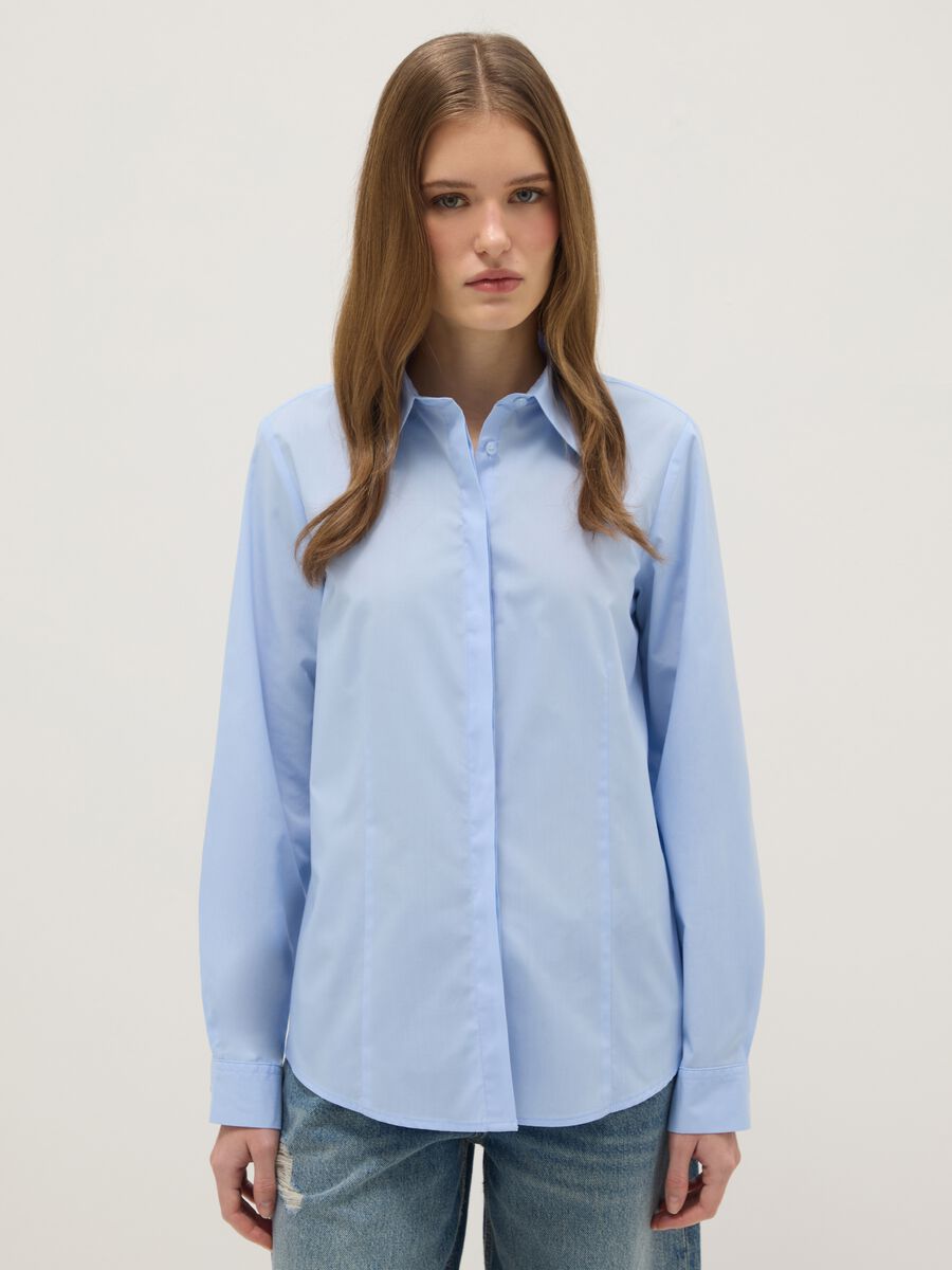 Blue cotton blend slim fit shirt with classic collar and buttons_0