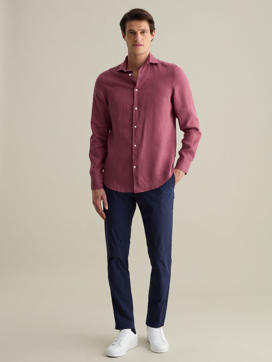 Contemporary slim-fit trousers in stretch cotton_0