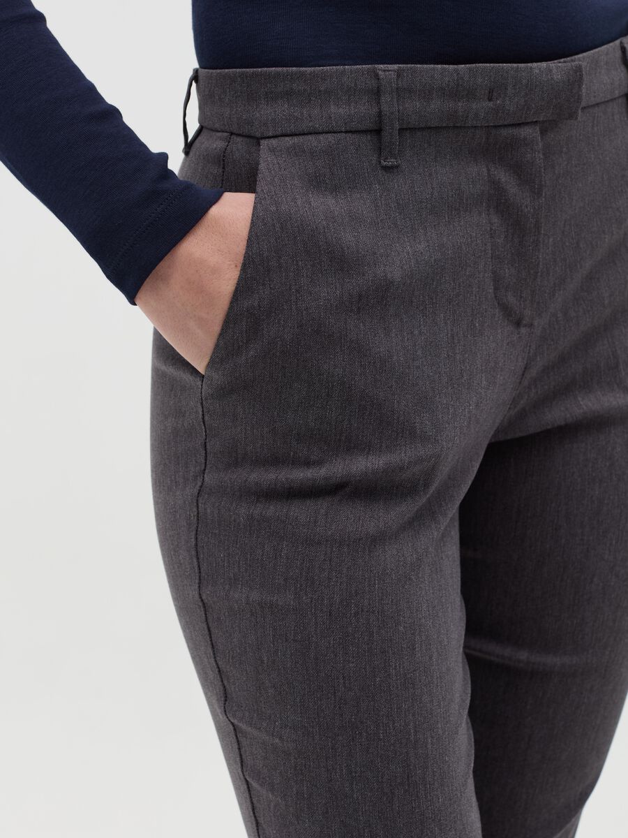 Slim-fit ankle-length chinos_2