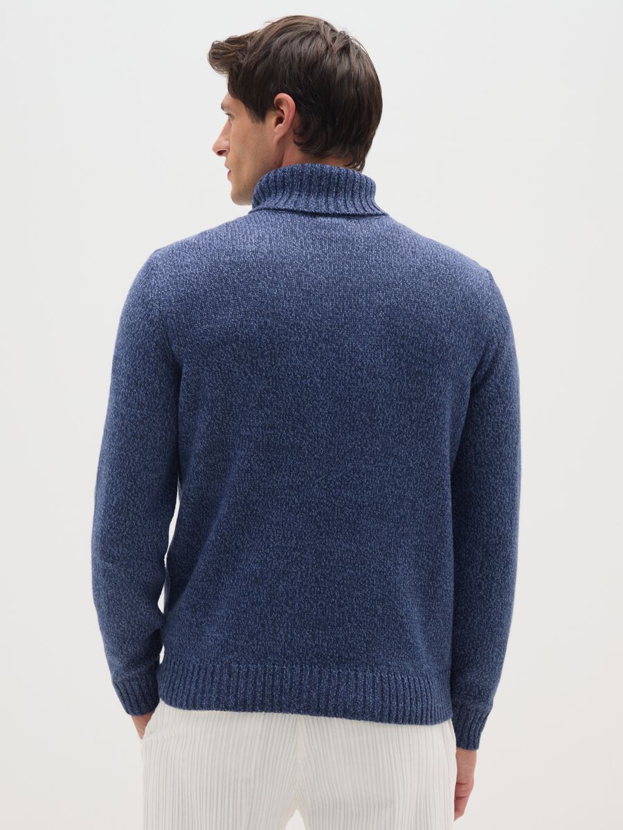 Regular fit blue turtleneck sweater_2