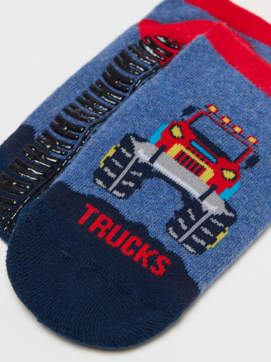 Slipper socks with monster trucks design_2