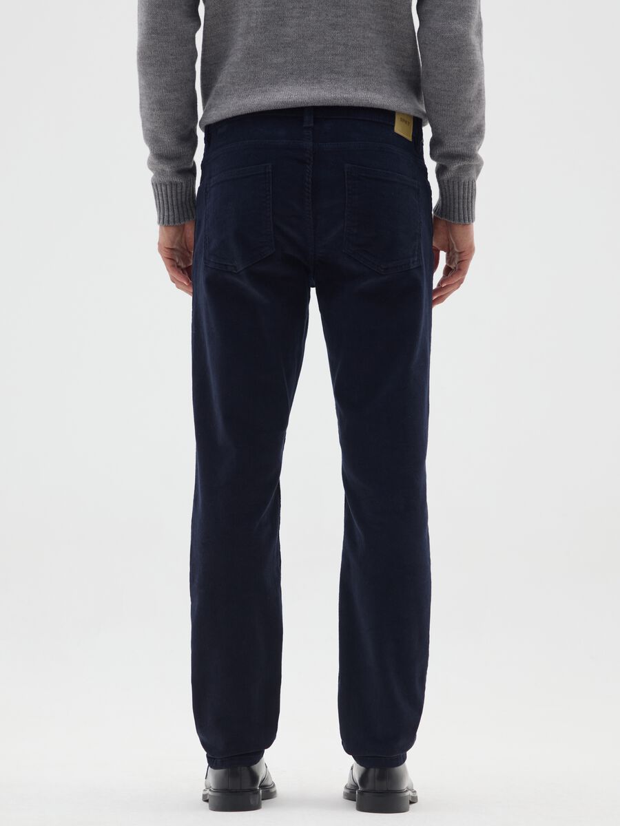 Pantaloni in cotone elasticizzato blu slim fit a coste_2