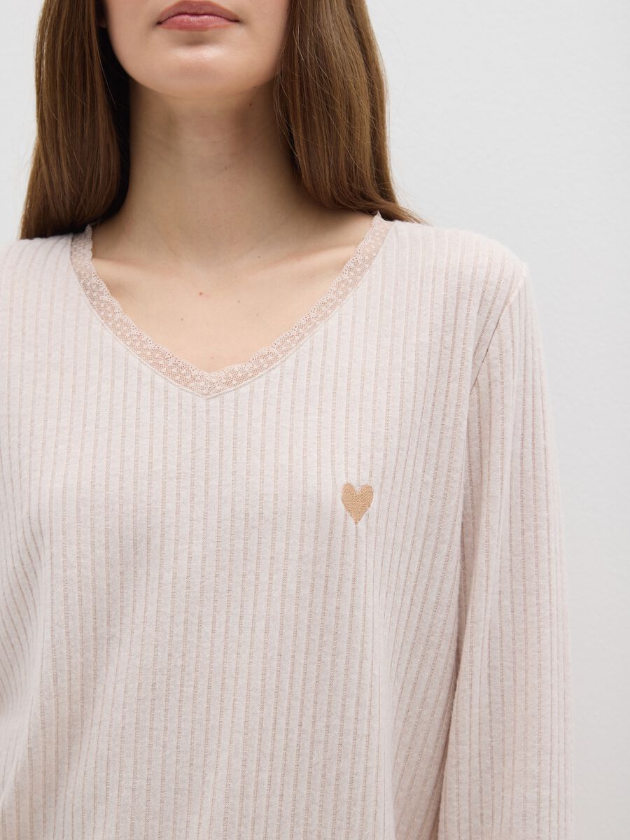 Beige ribbed pyjama top with regular fit and V-neck_3