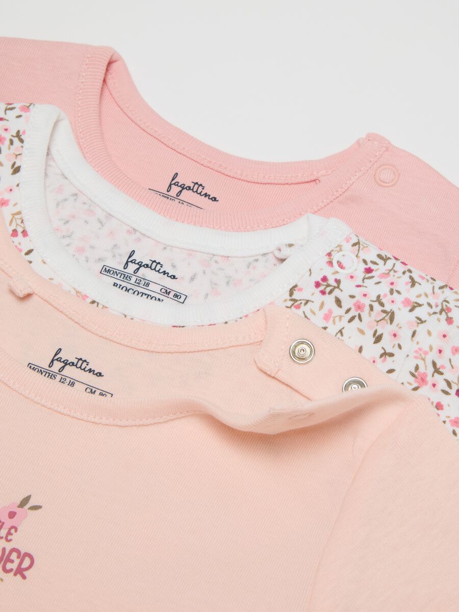 Set of three multicolour pure cotton girl bodysuits_3