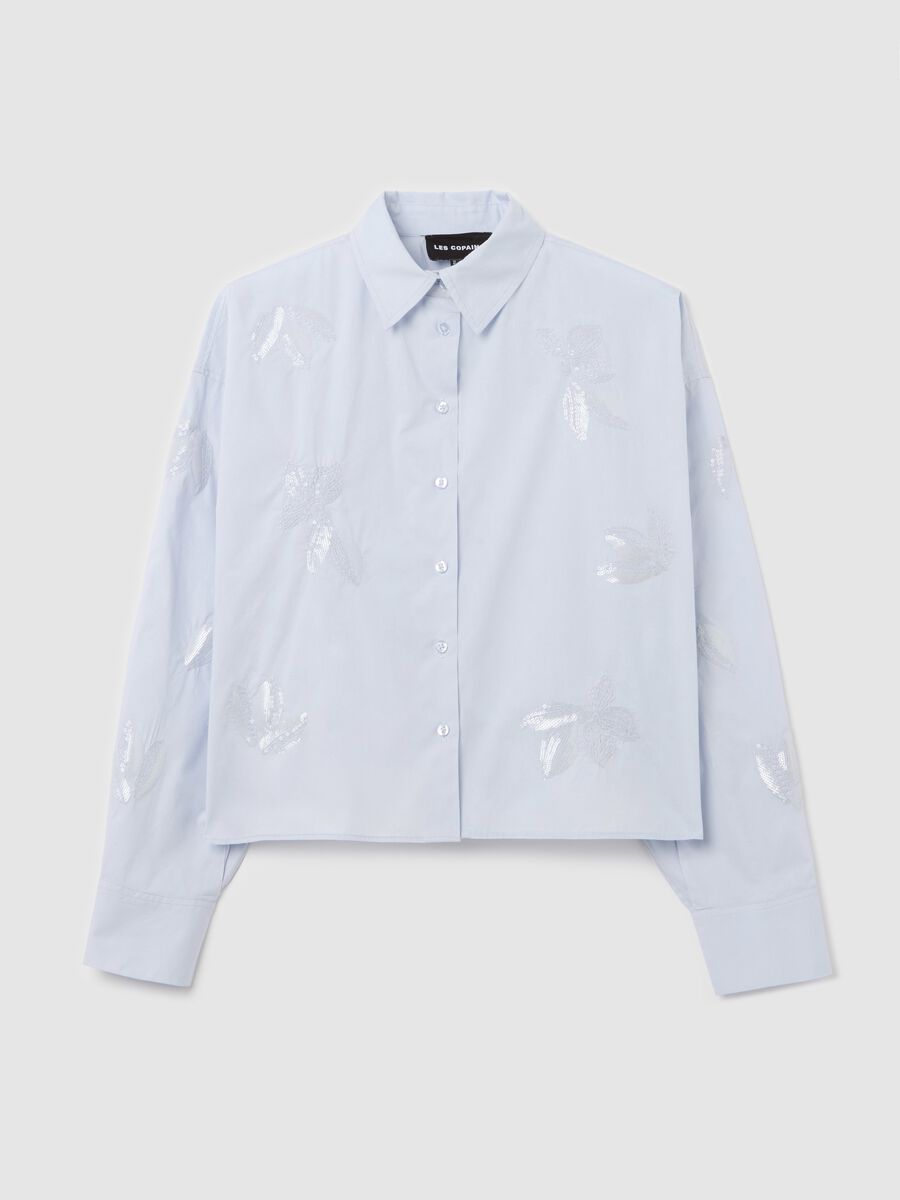 Light blue cropped shirt with floral embroidery_4