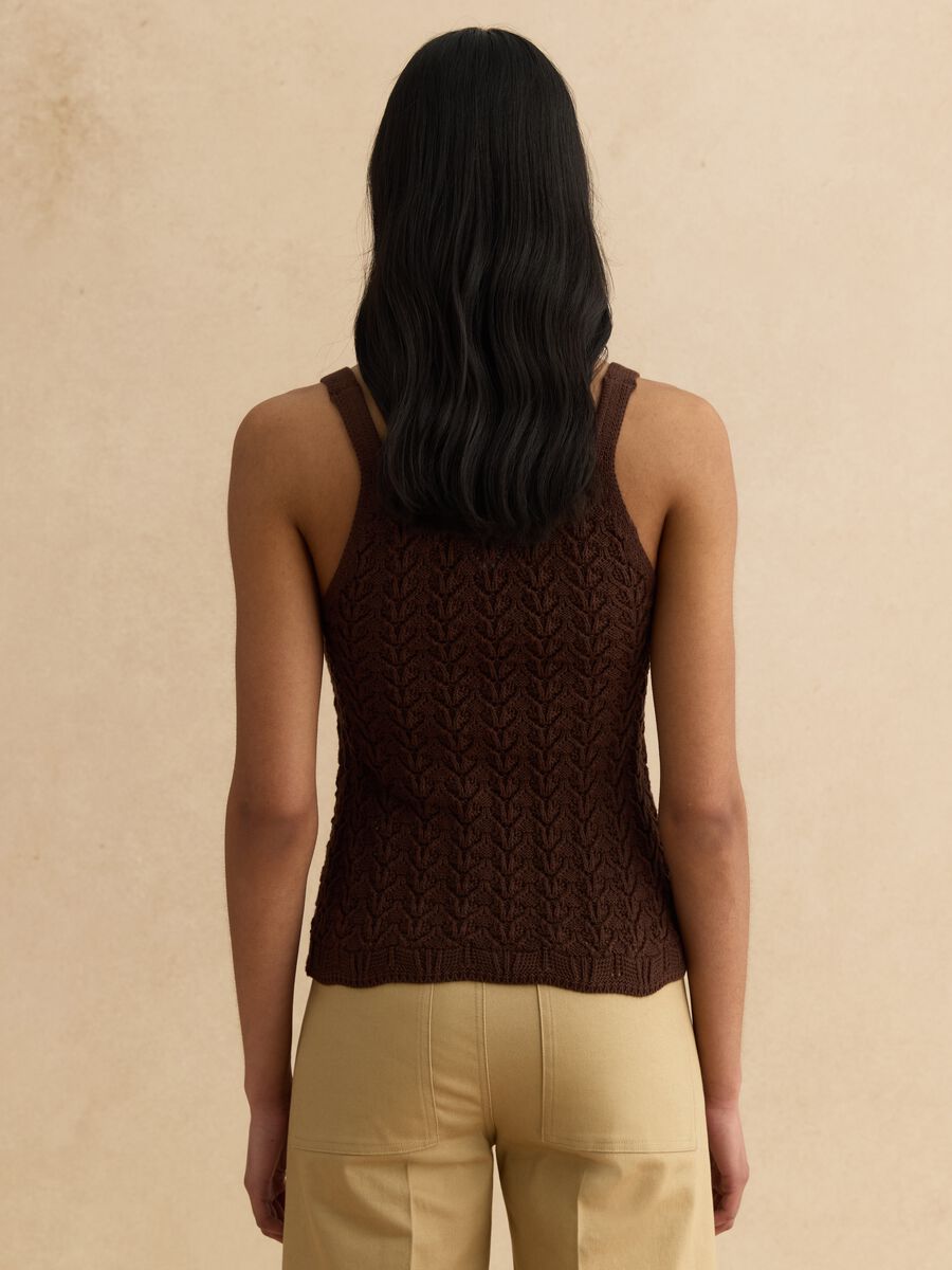 Canotta marrone in puro cotone con trama traforata_2