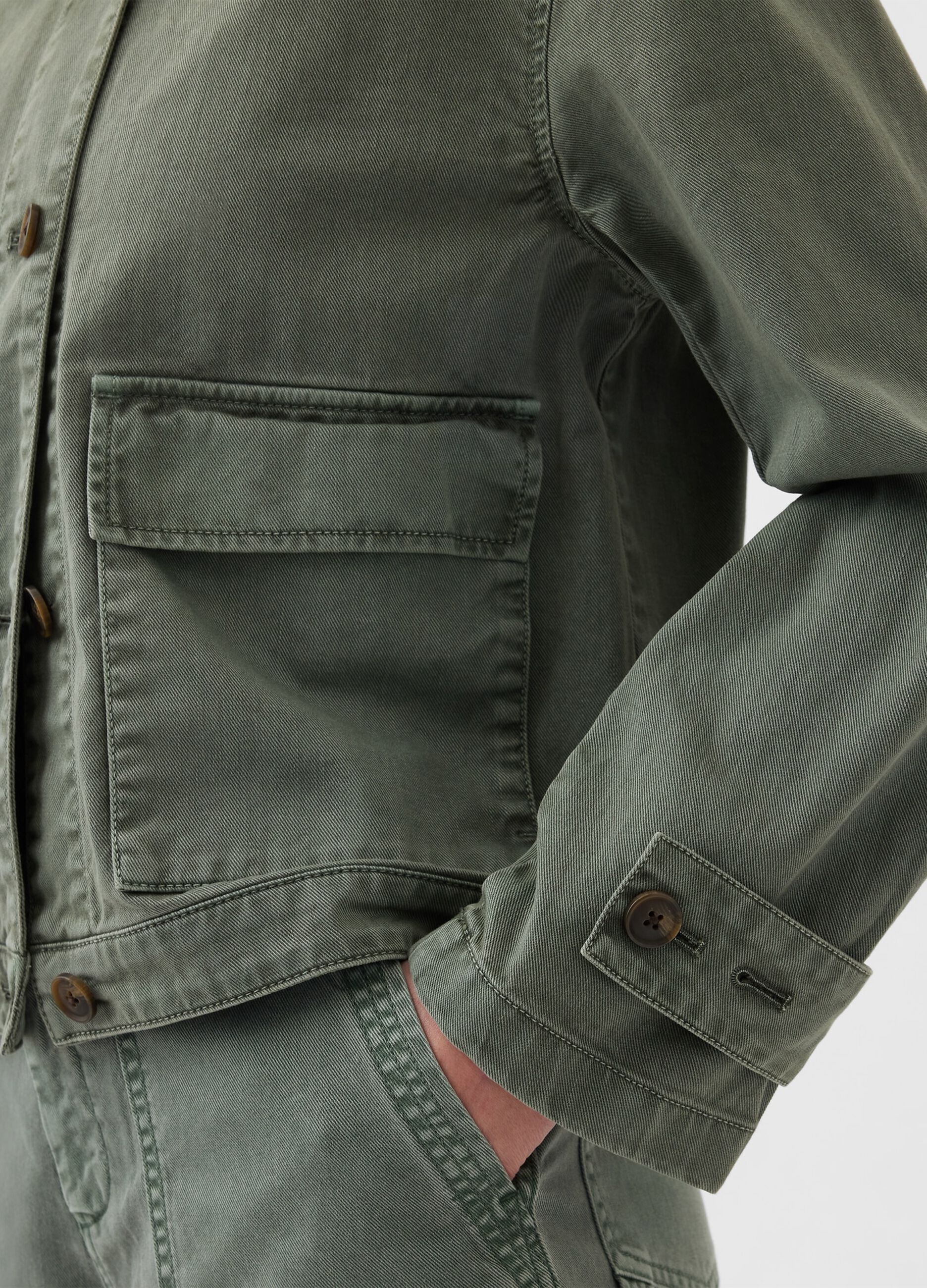 Utility shacket in cotton
