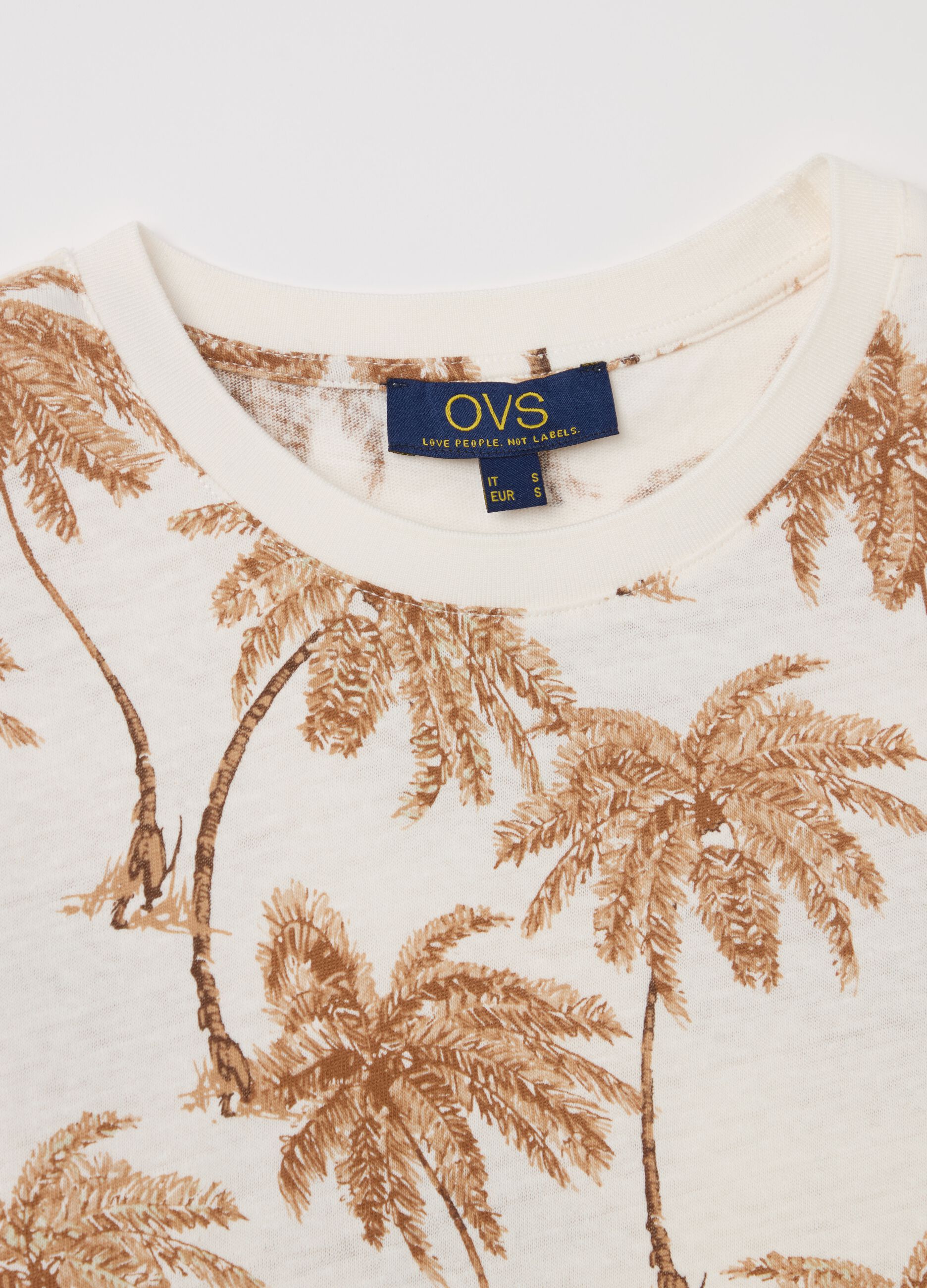 Beige T-shirt with palms print