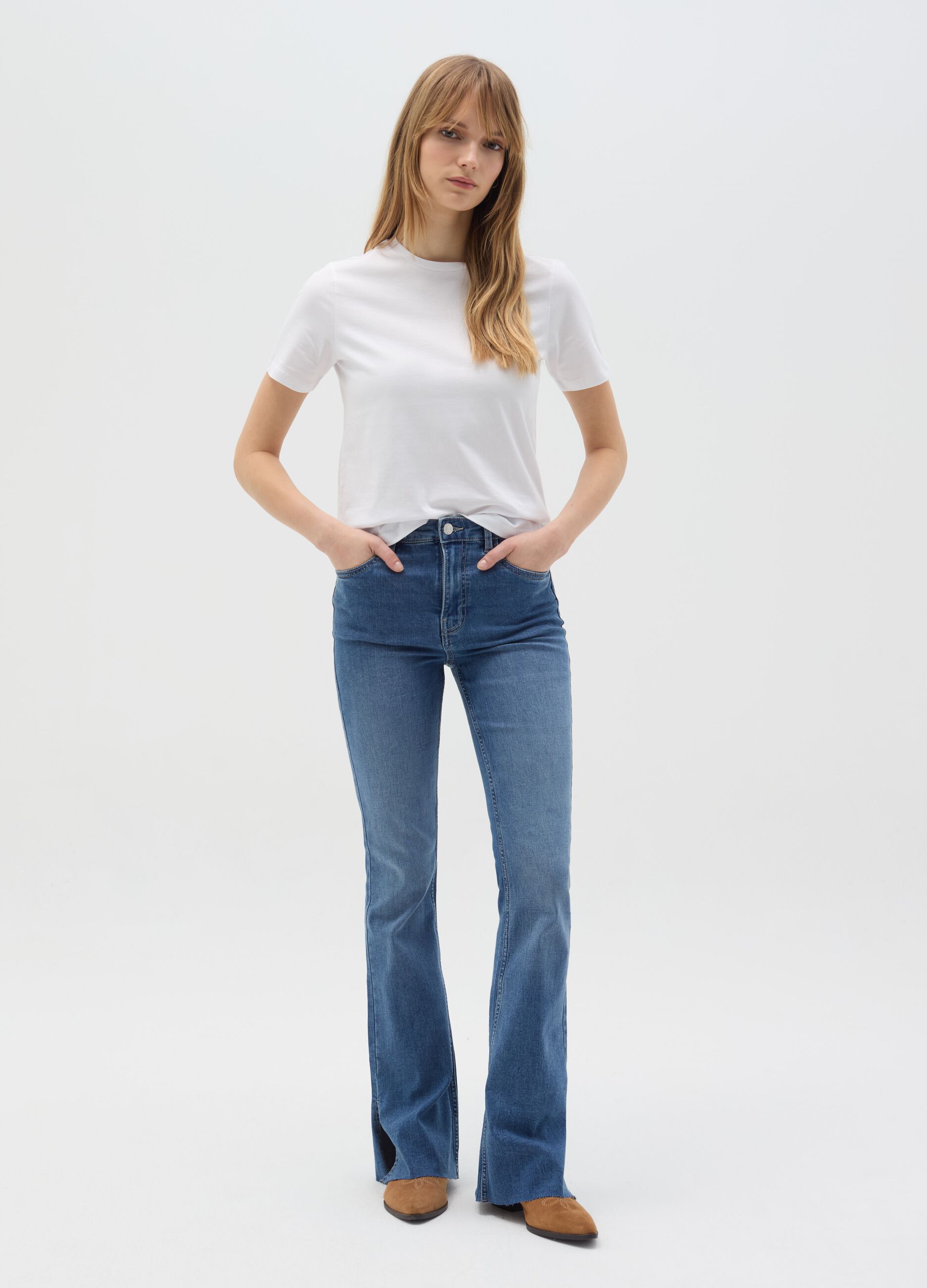 Flare-fit bootcut jeans with slits