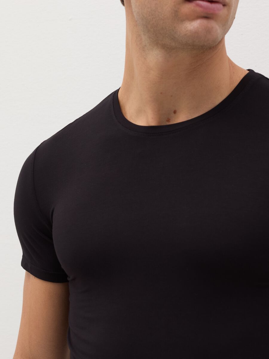 Stretch modal undershirt with round neck_1