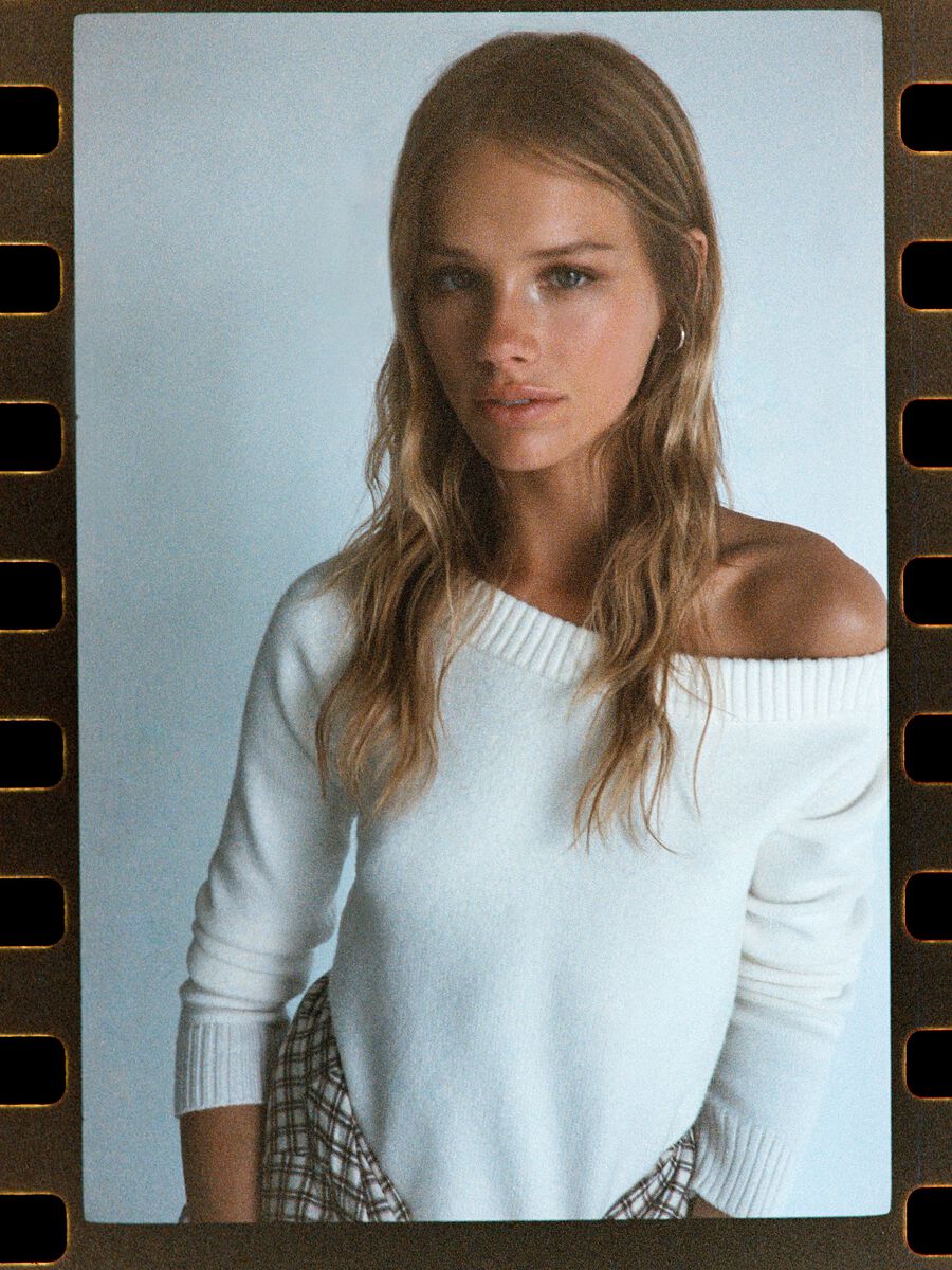 White Boat Neck Jumper_0