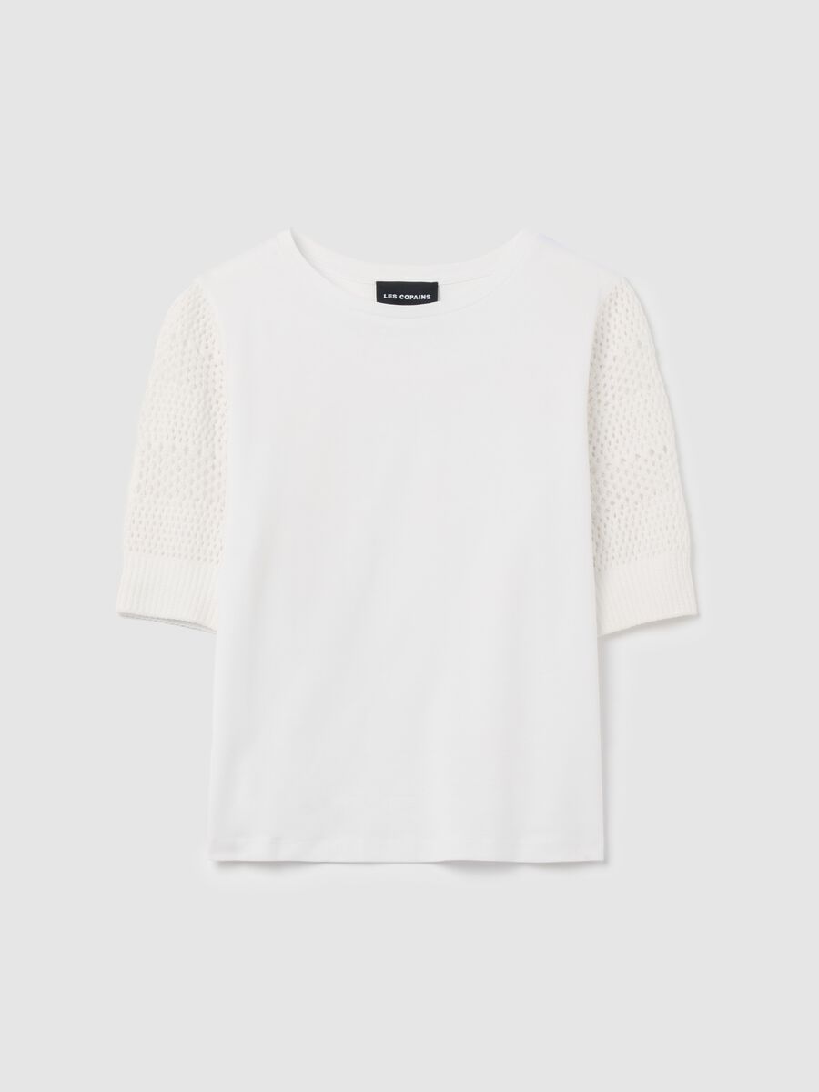 T-shirt with puff sleeves and crochet_4