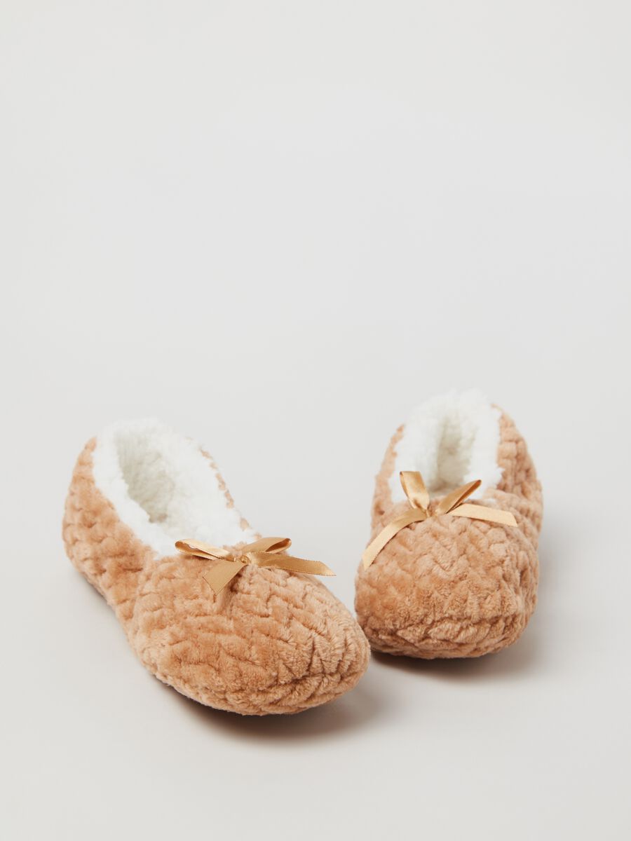 Pantofole ballerina con trama geometrica_1