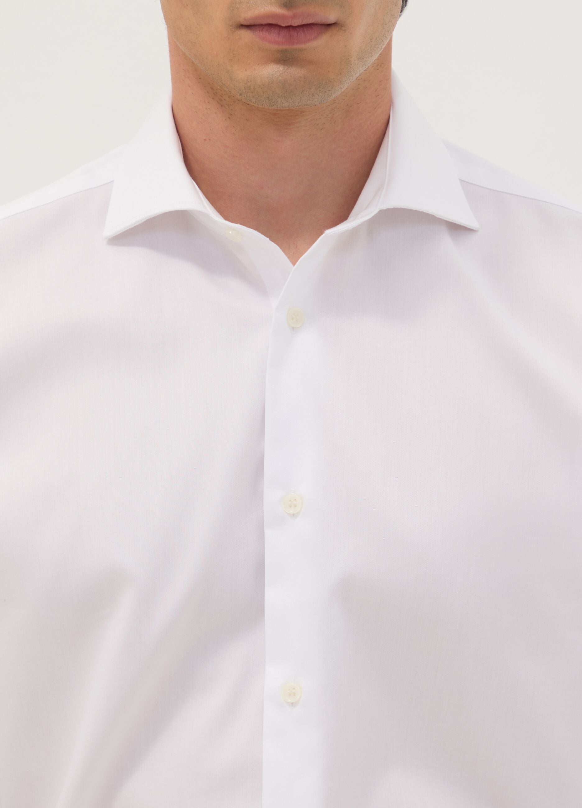 Camicia slim fit bianca in puro cotone con collo francese no iron