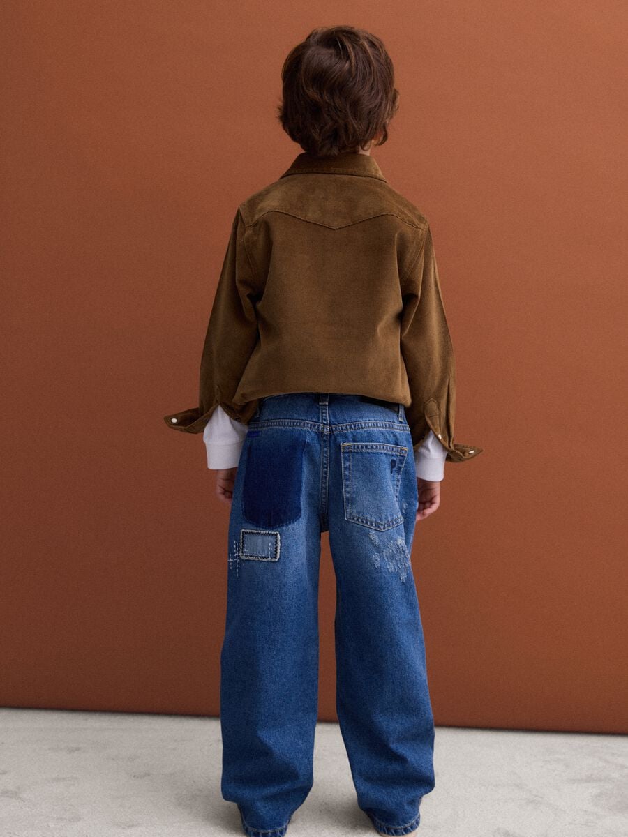 Blue pure cotton denim jeans, straight fit with patches for boys_2
