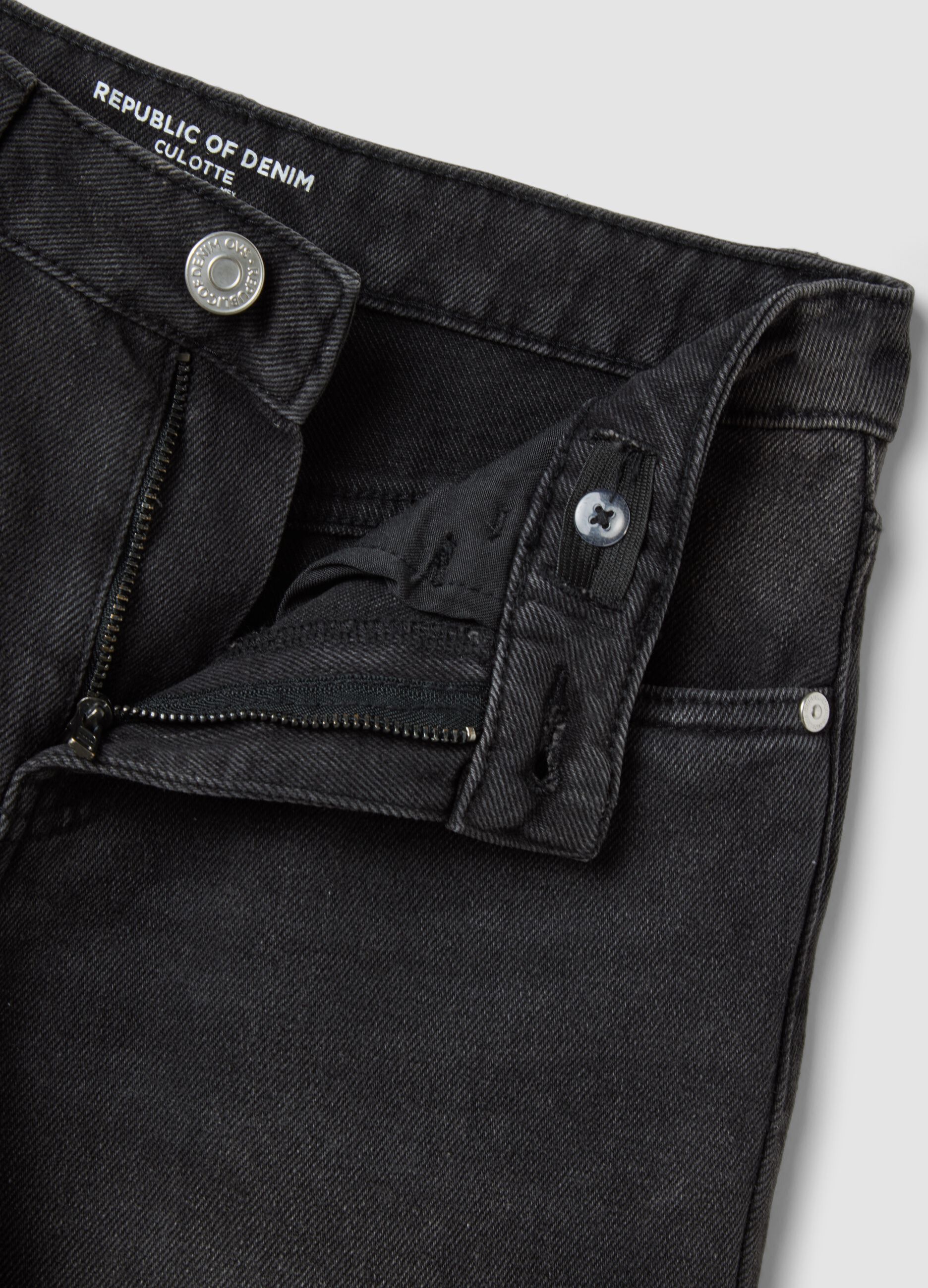Jeans neri culotte in misto cotone, lyocell e viscosa per ragazza