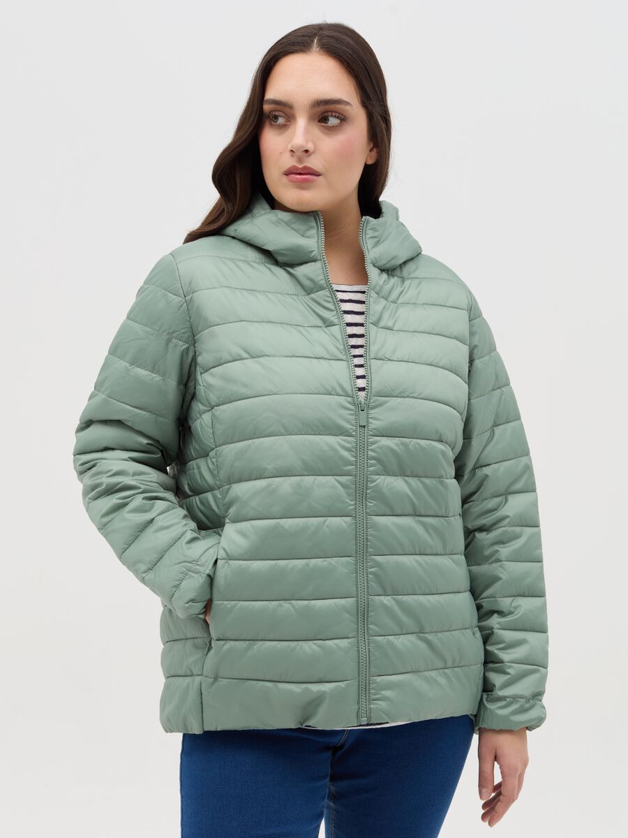 Curvy ultralight short puffer jacket with hood_0