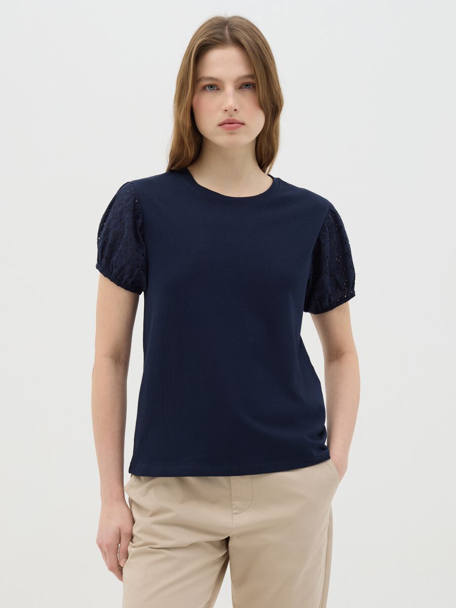 Blue cotton T-shirt with embroidered short sleeves_0