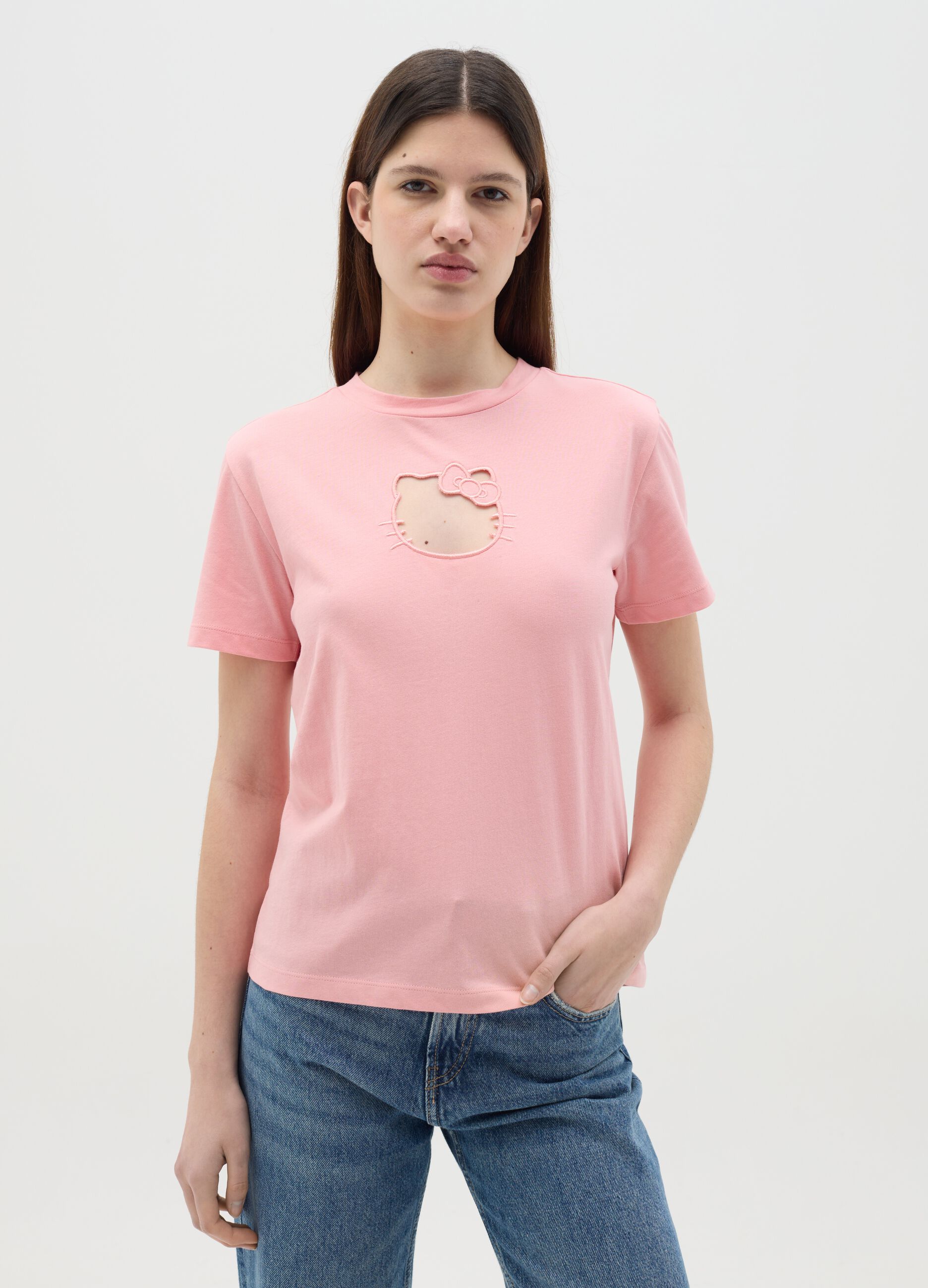 Pink T-shirt in cotton with Hello Kitty embroidery