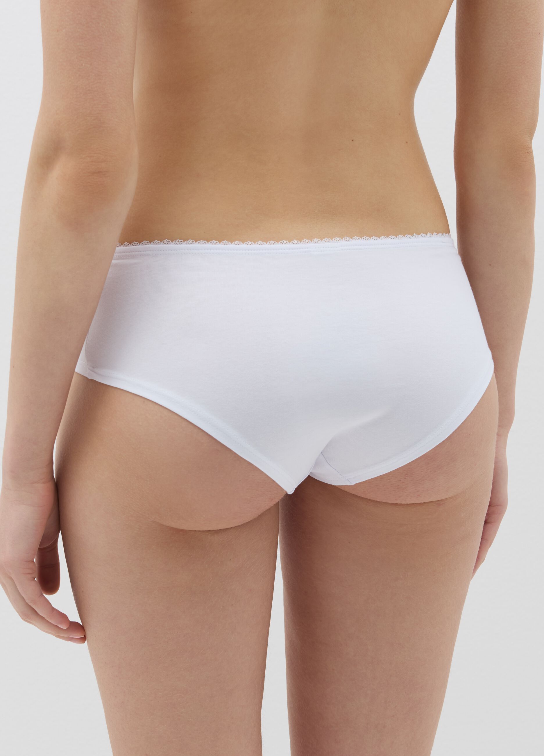 Three-pack French knickers with lace