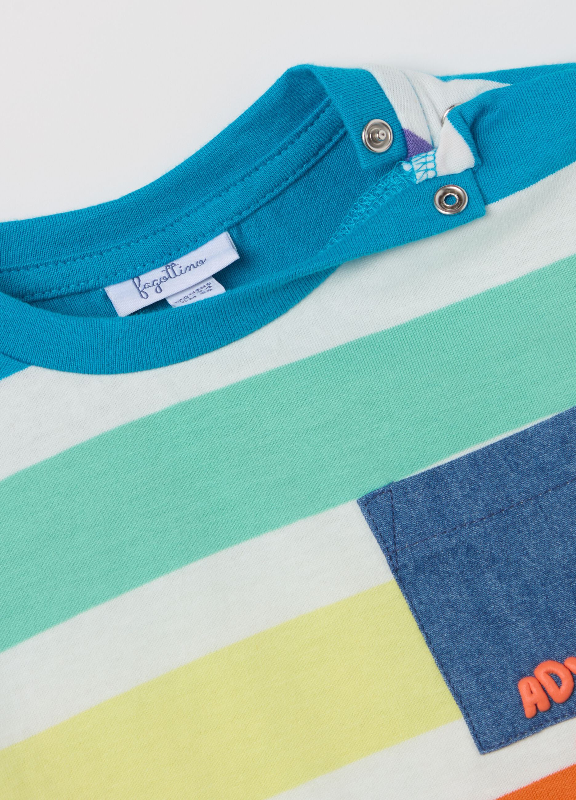 Long-sleeved T-shirt with striped pattern