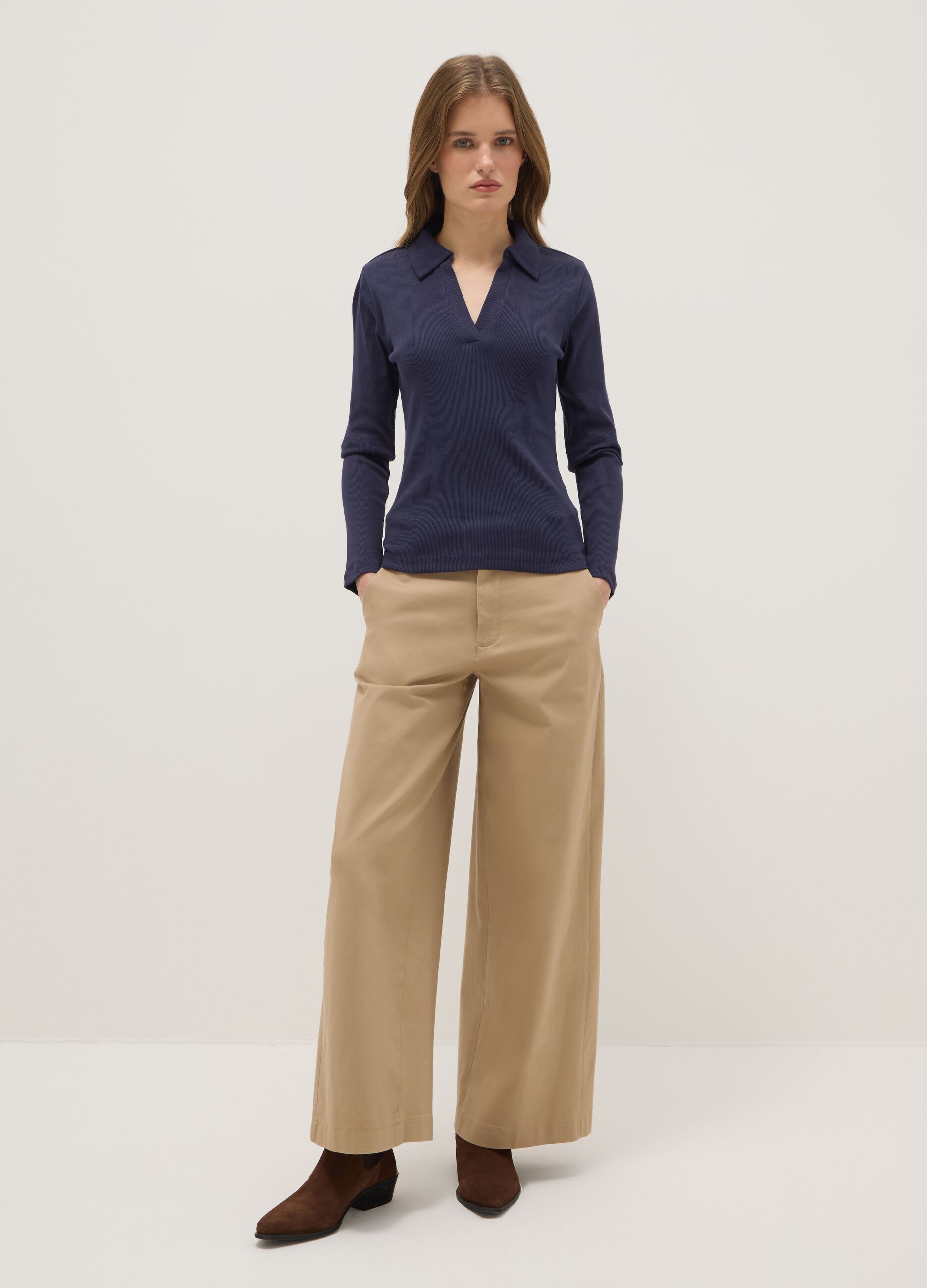 Blue long sleeve polo with V-neck in pure cotton regular fit