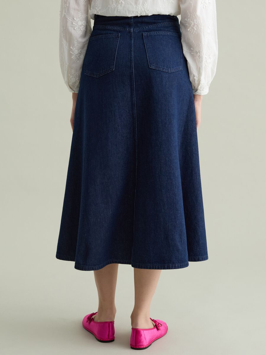 Long full skirt in denim_3