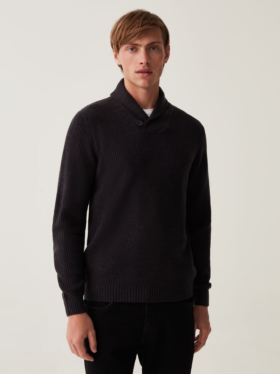 Pullover con collo a scialle_0