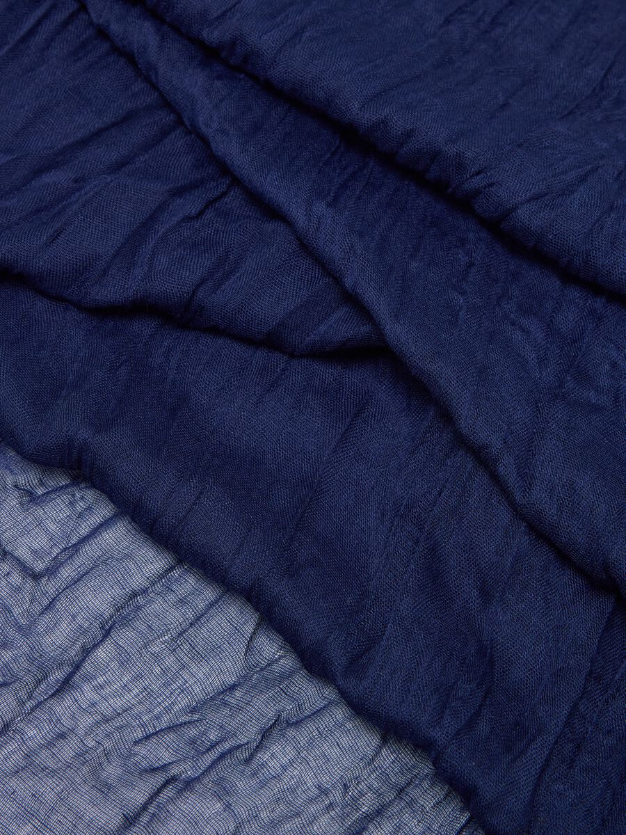 Solid colour crinkle-effect scarf_1