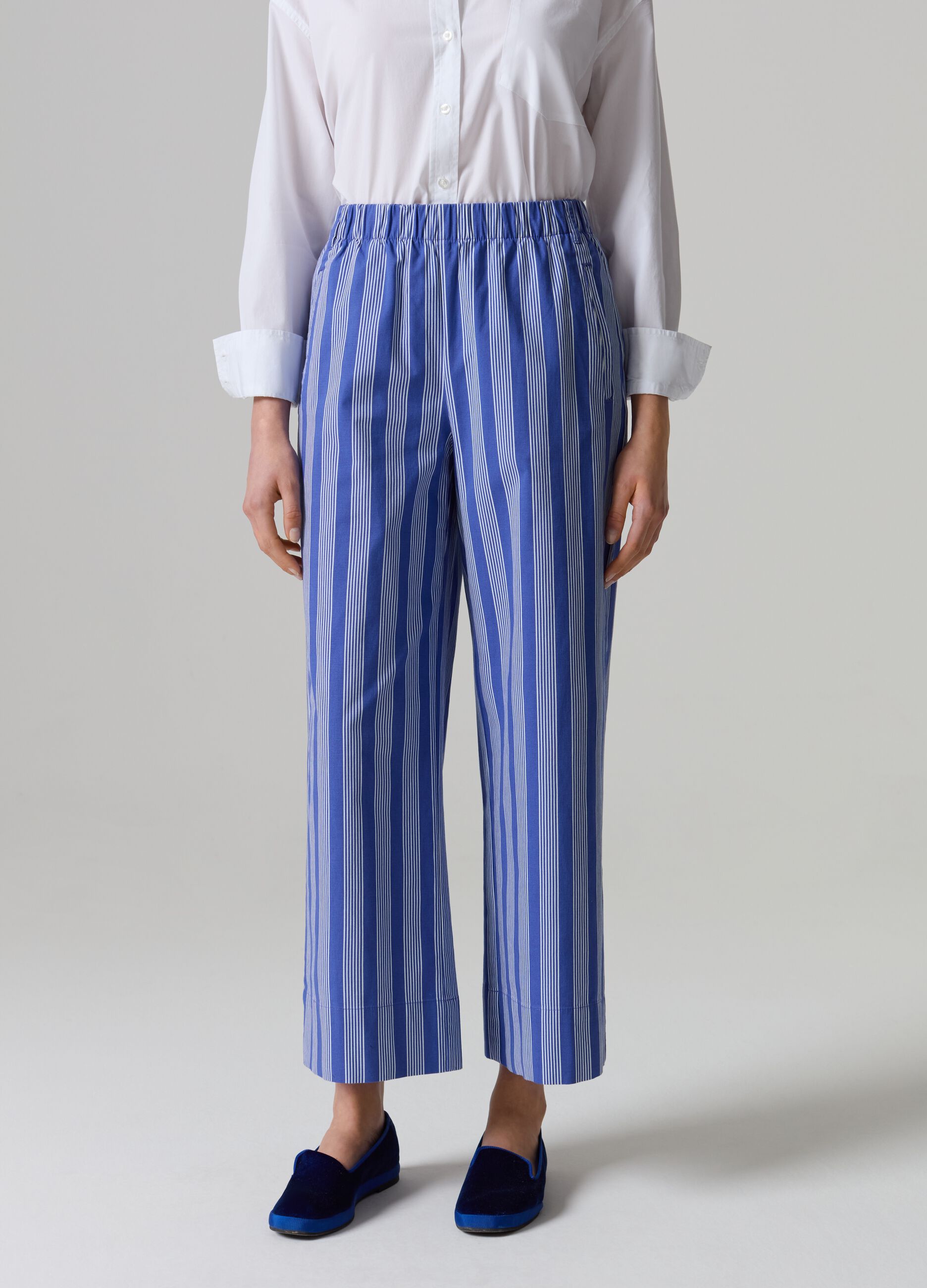 Pantalone cropped wide leg a righe sottili