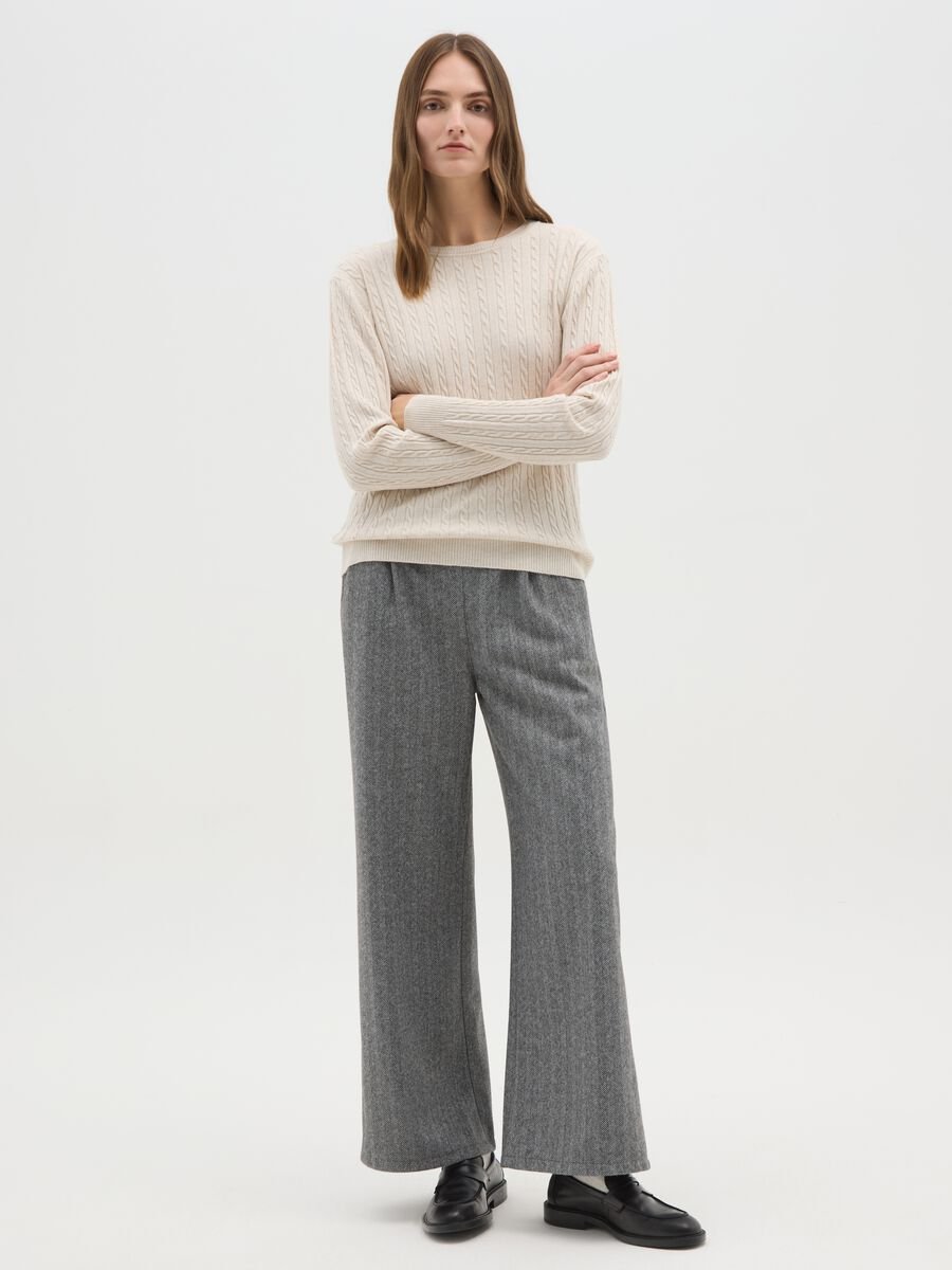 Golf beige con lavorazione a trecce_1