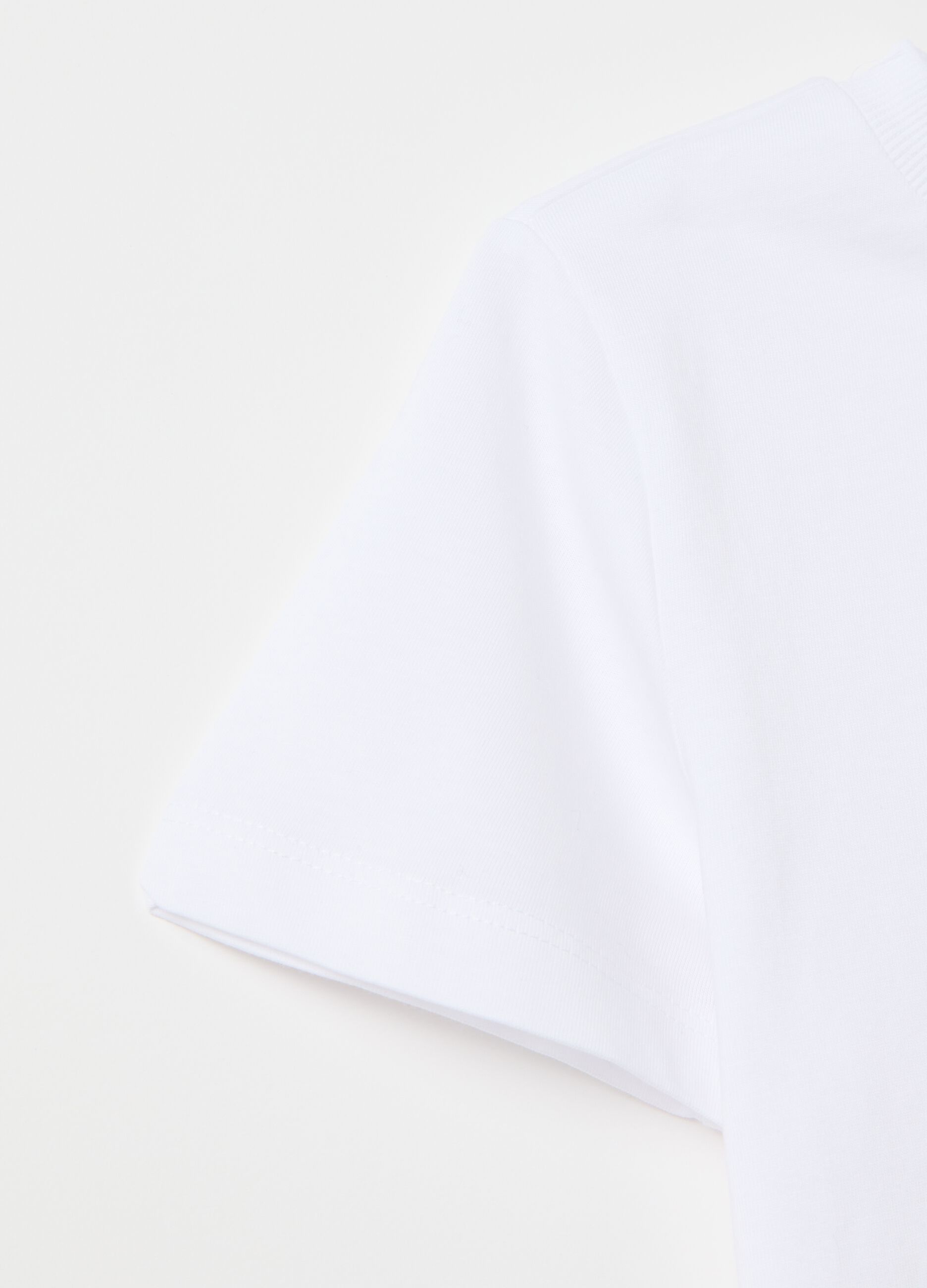 Cotton T-shirt with round neck