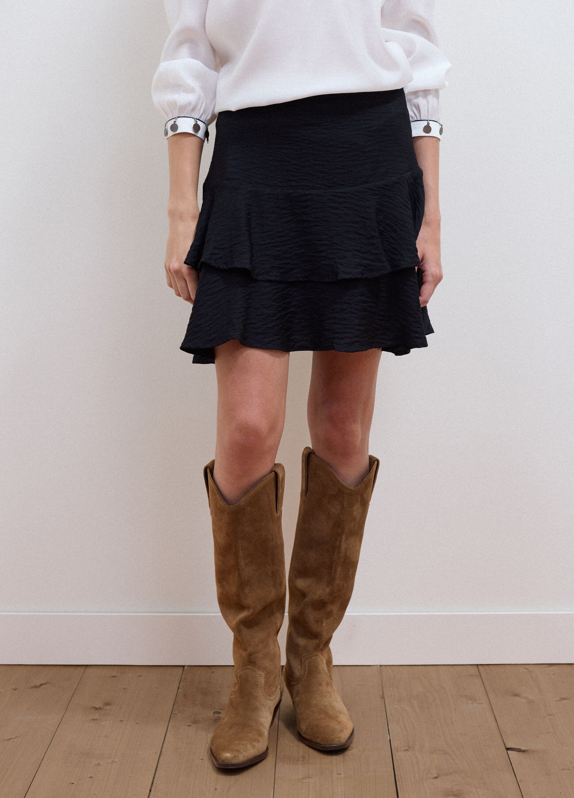 Black viscose-blend tiered skirt