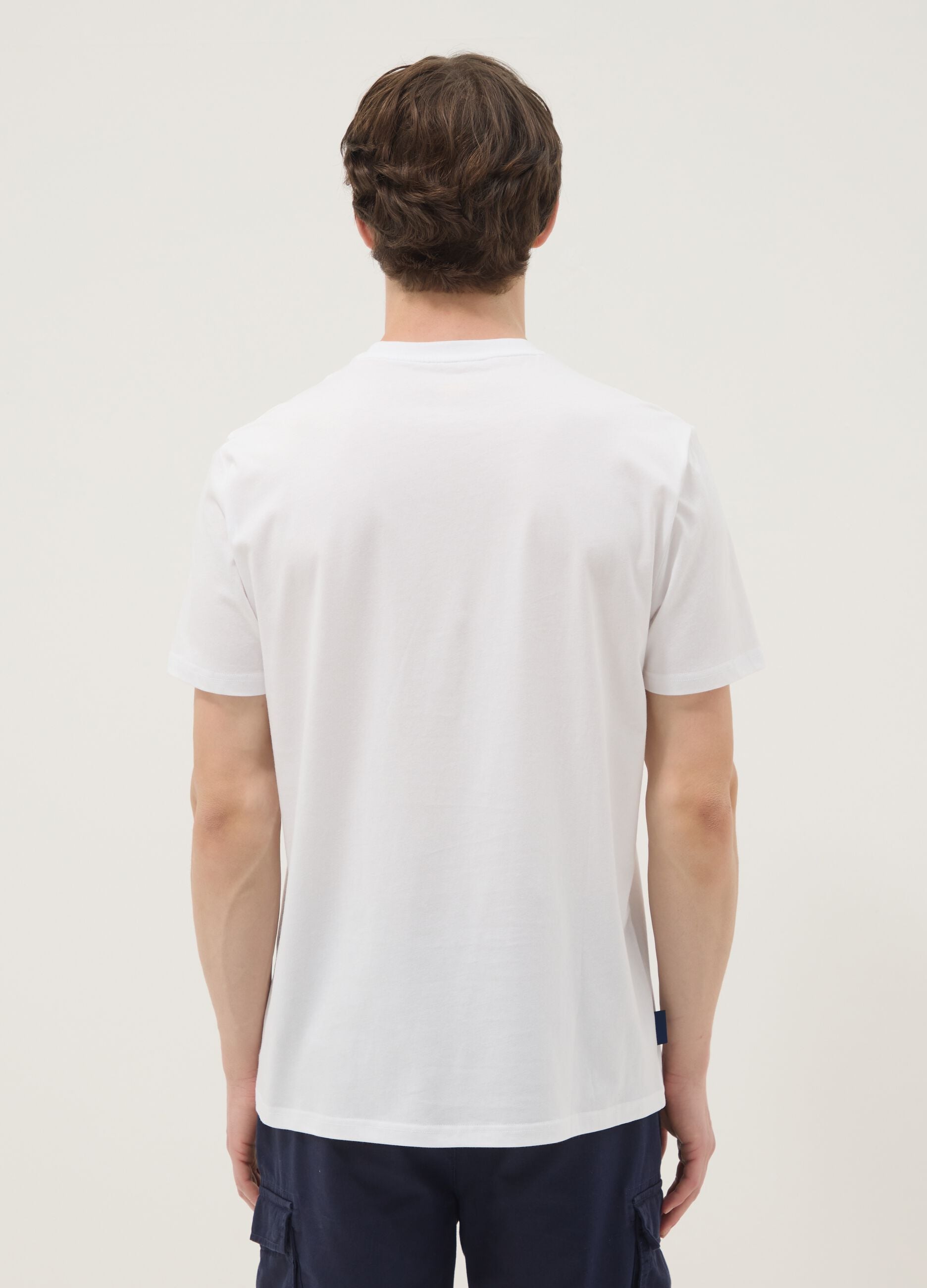 White pure cotton T-shirt with chest print, regular fit