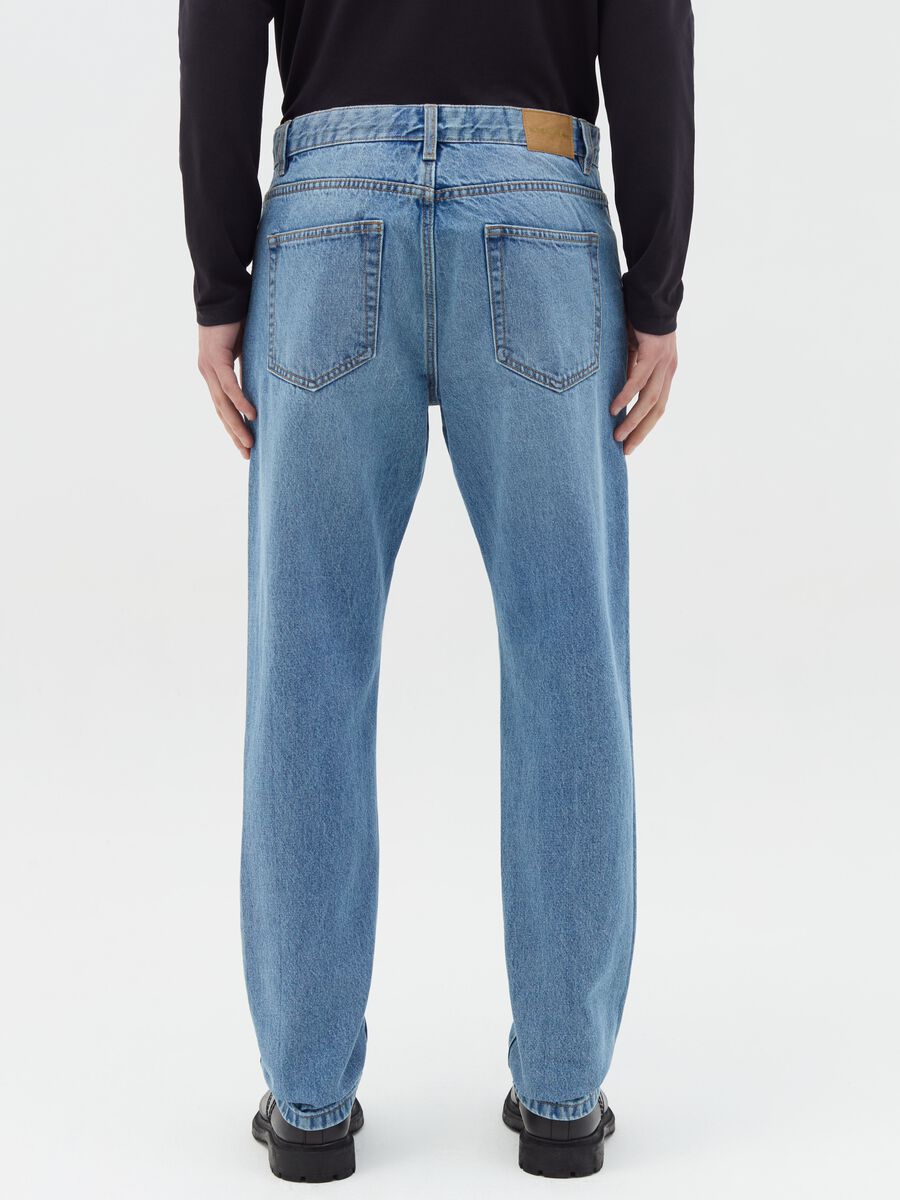 Regular fit jeans with discolouring_3