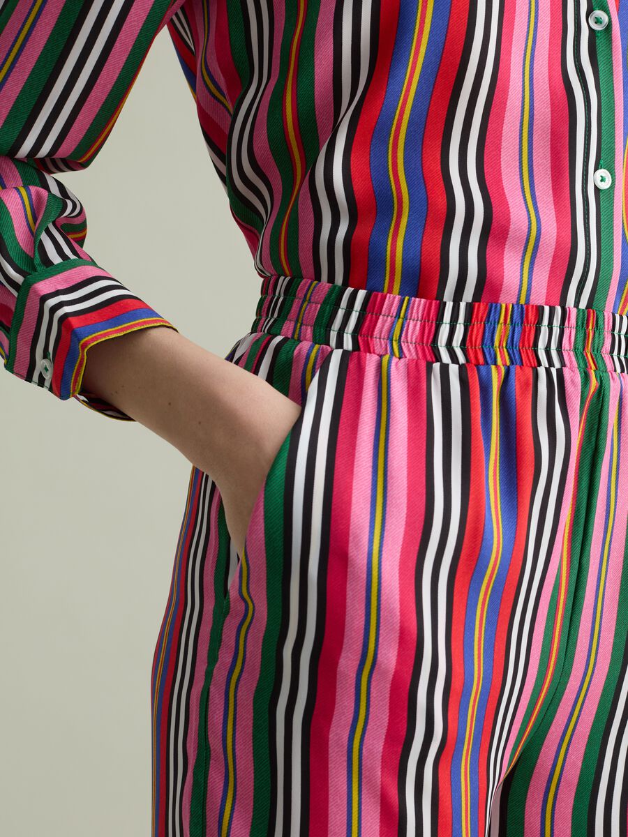 Fluid trousers with multicoloured stripes_2