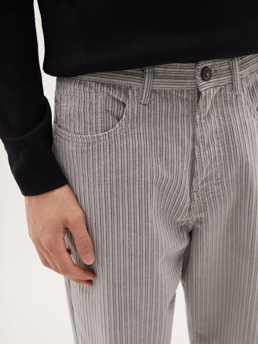 Grey cotton blend corduroy regular fit trousers_3