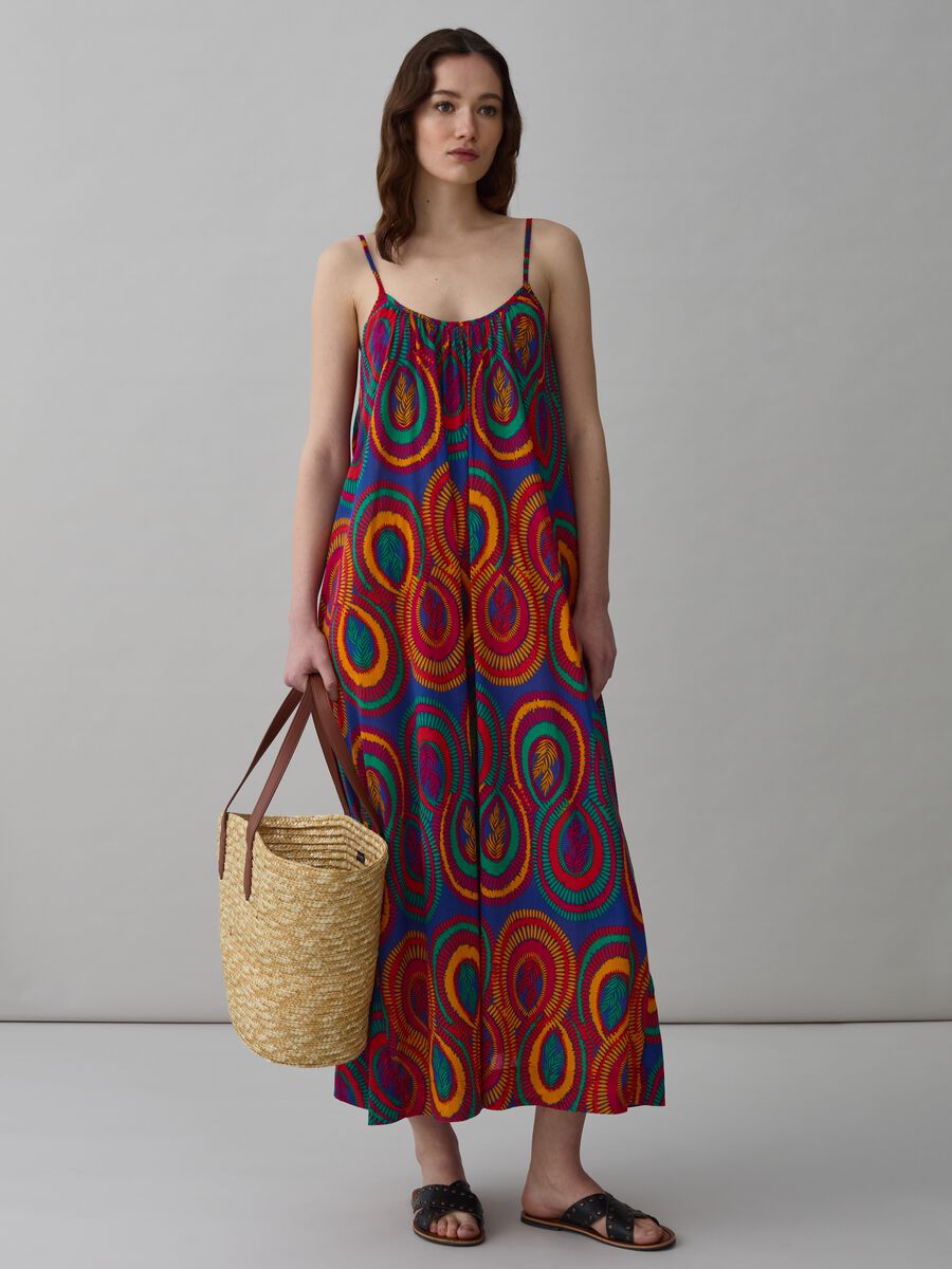 Long printed dress with bare back_0