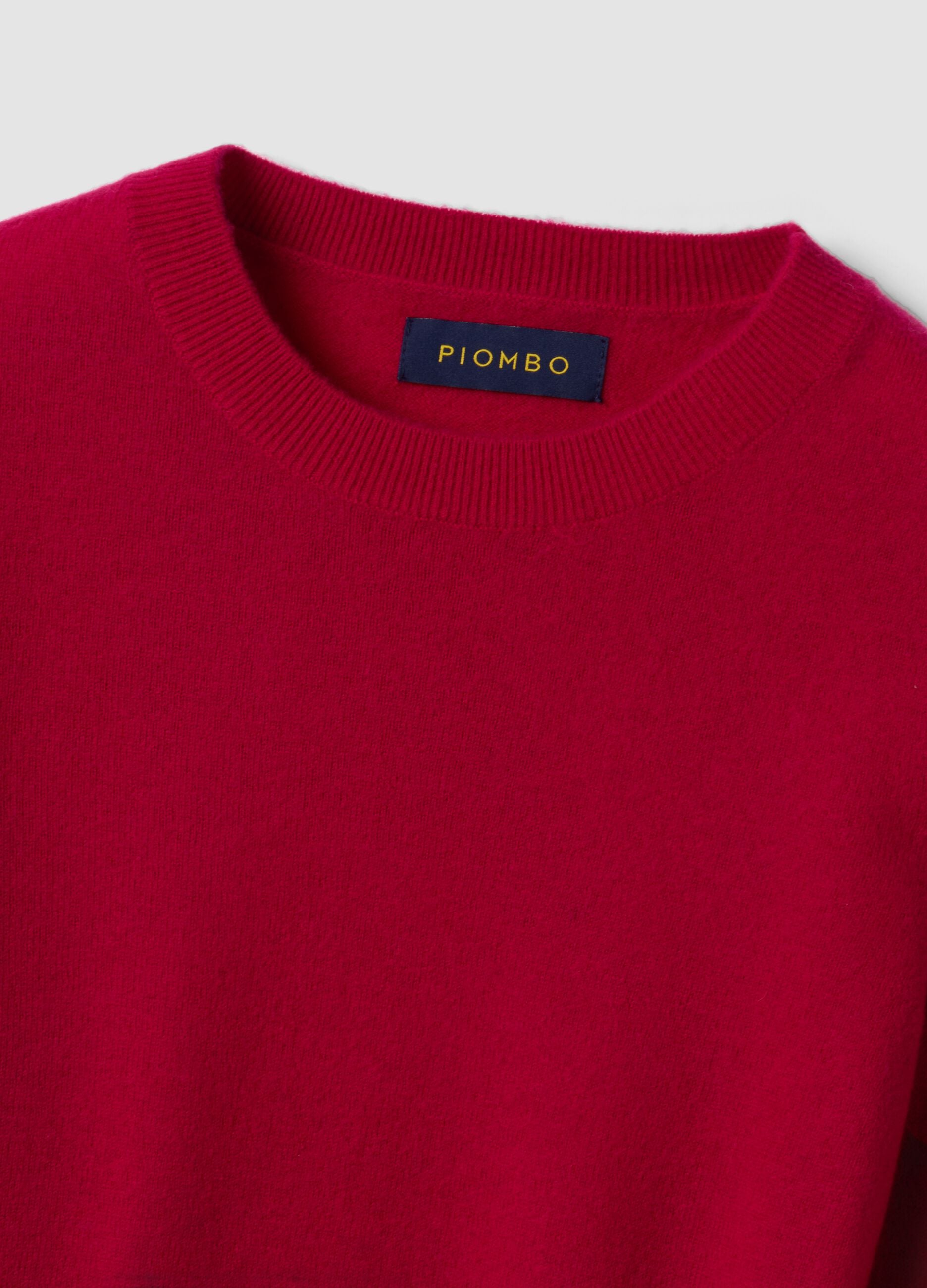 Maglia rossa in pura lana a girocollo