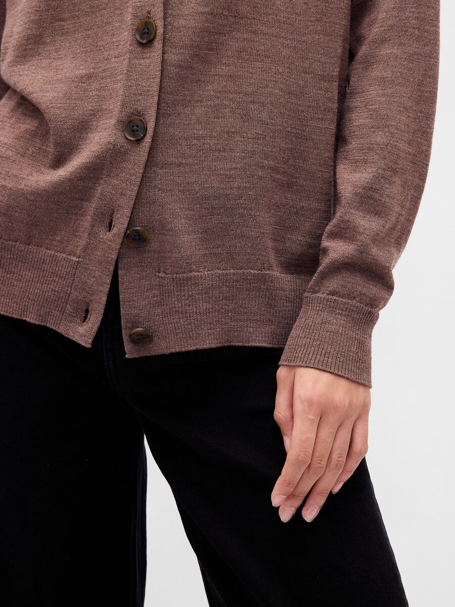 Cardigan marrone in lana_3