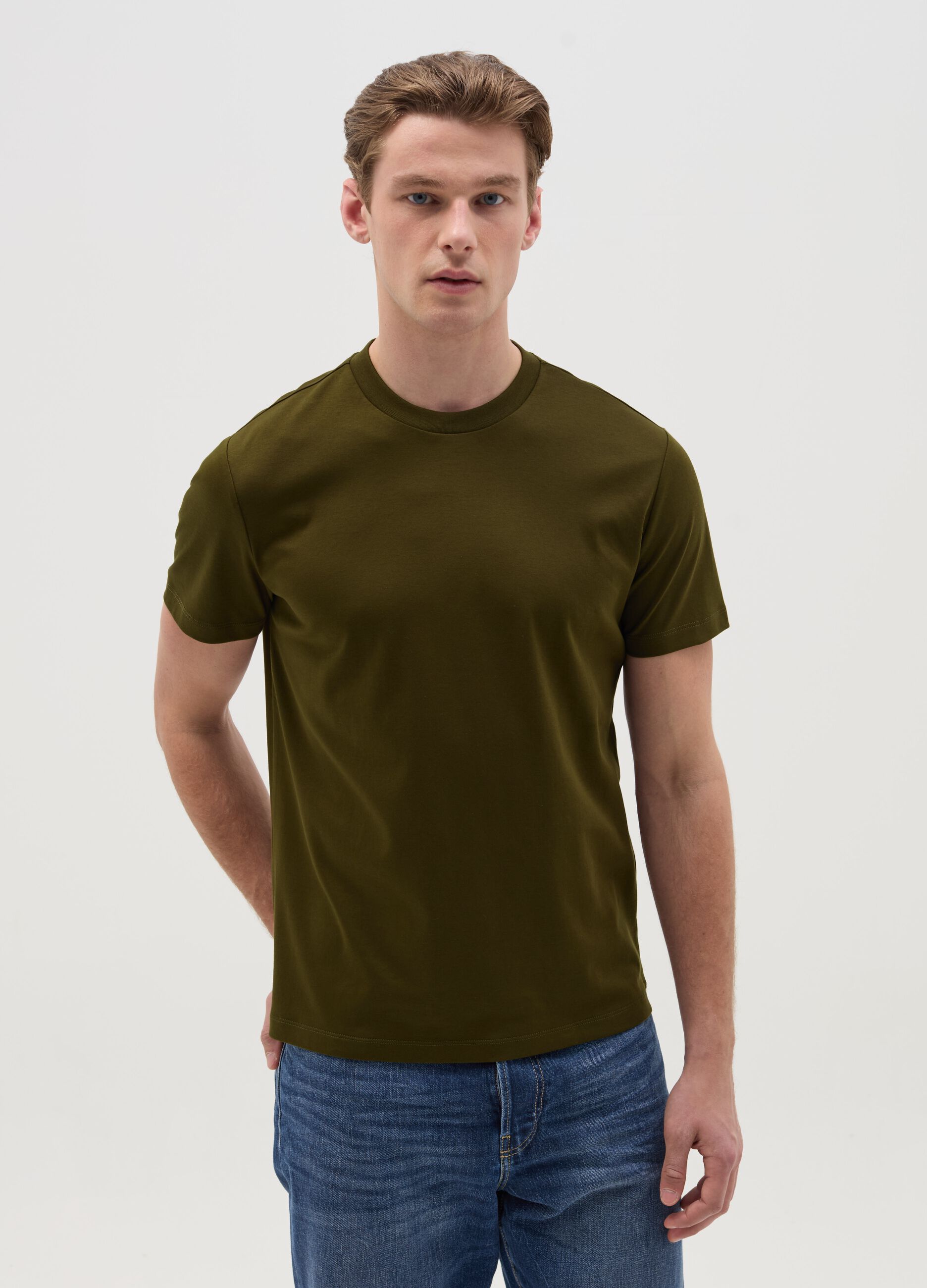 Regular-fit T-shirt with round neck
