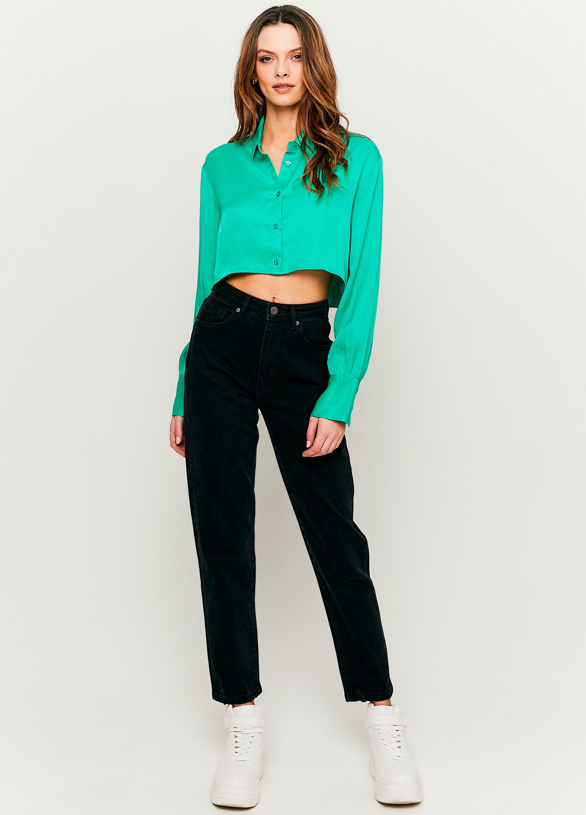 Cropped shirt in viscose