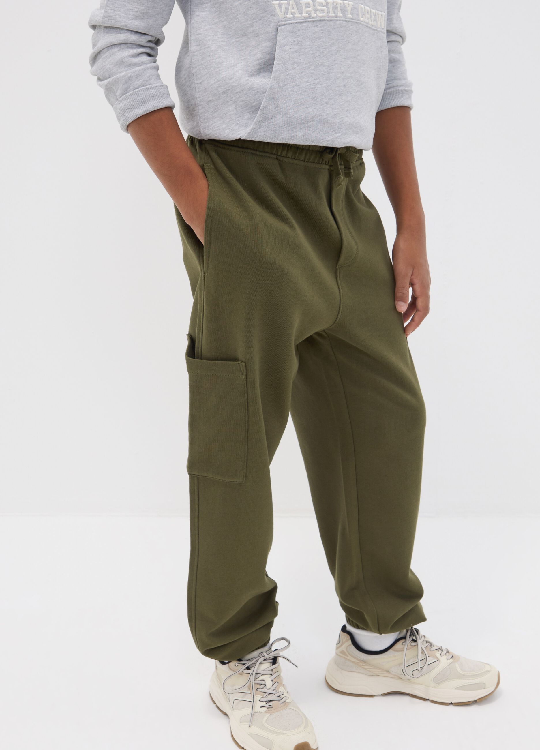 Green pure cotton relaxed cargo jogger trousers for boys