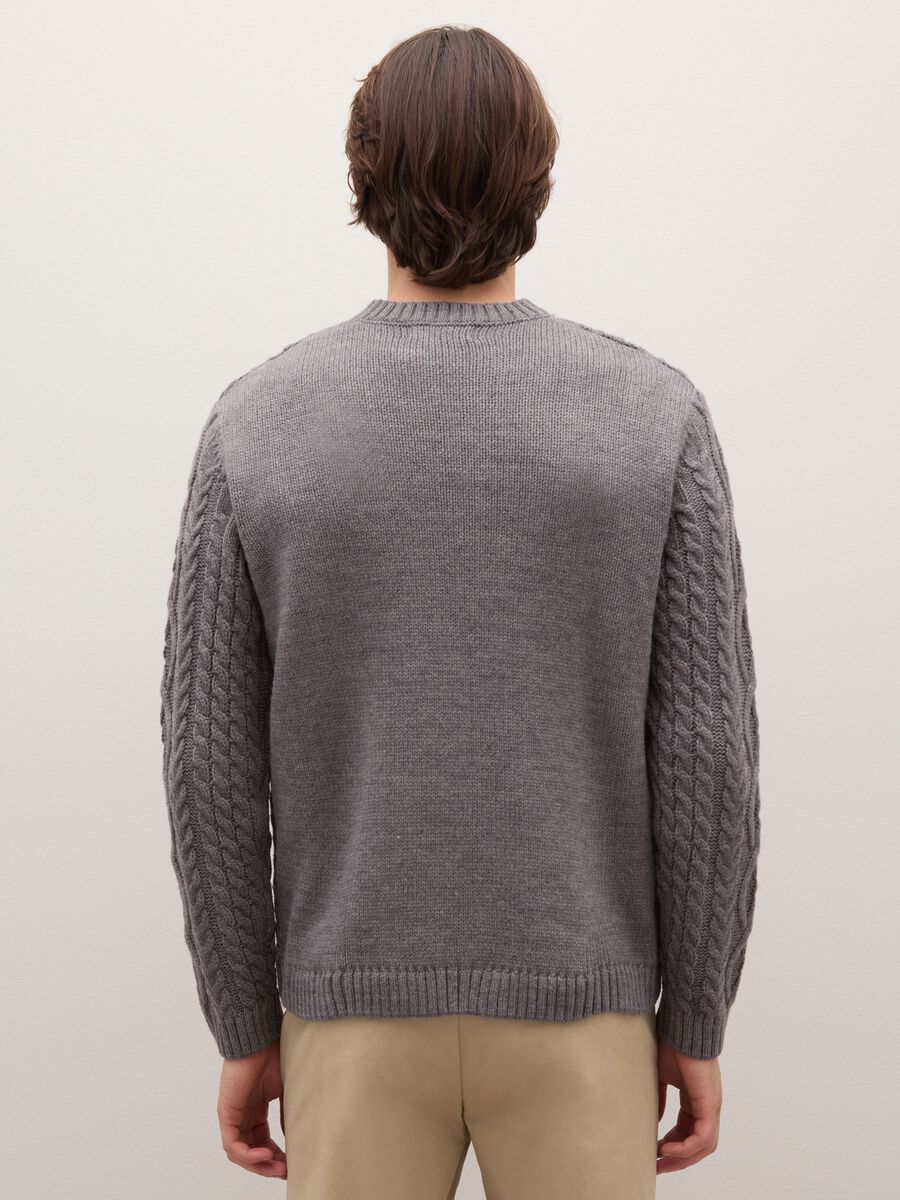 Grey regular fit jumper with jacquard pattern_2