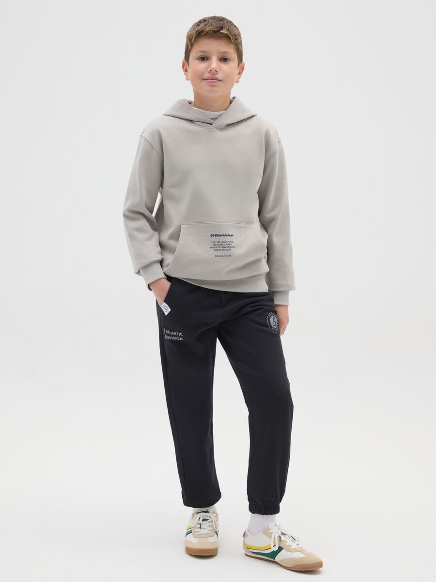 Jogger da ragazzo in misto cotone nero regular fit_0