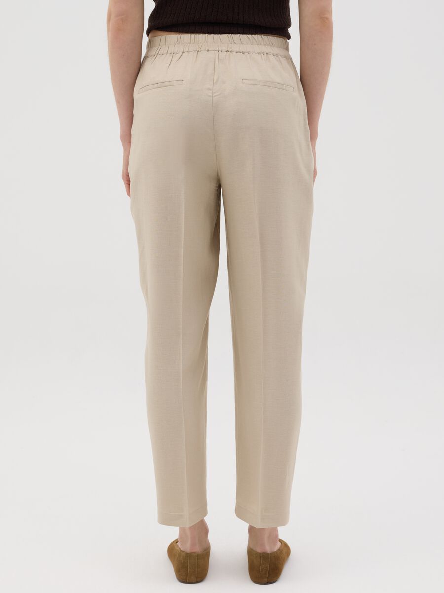 Women's beige straight trousers in viscose and linen blend_2