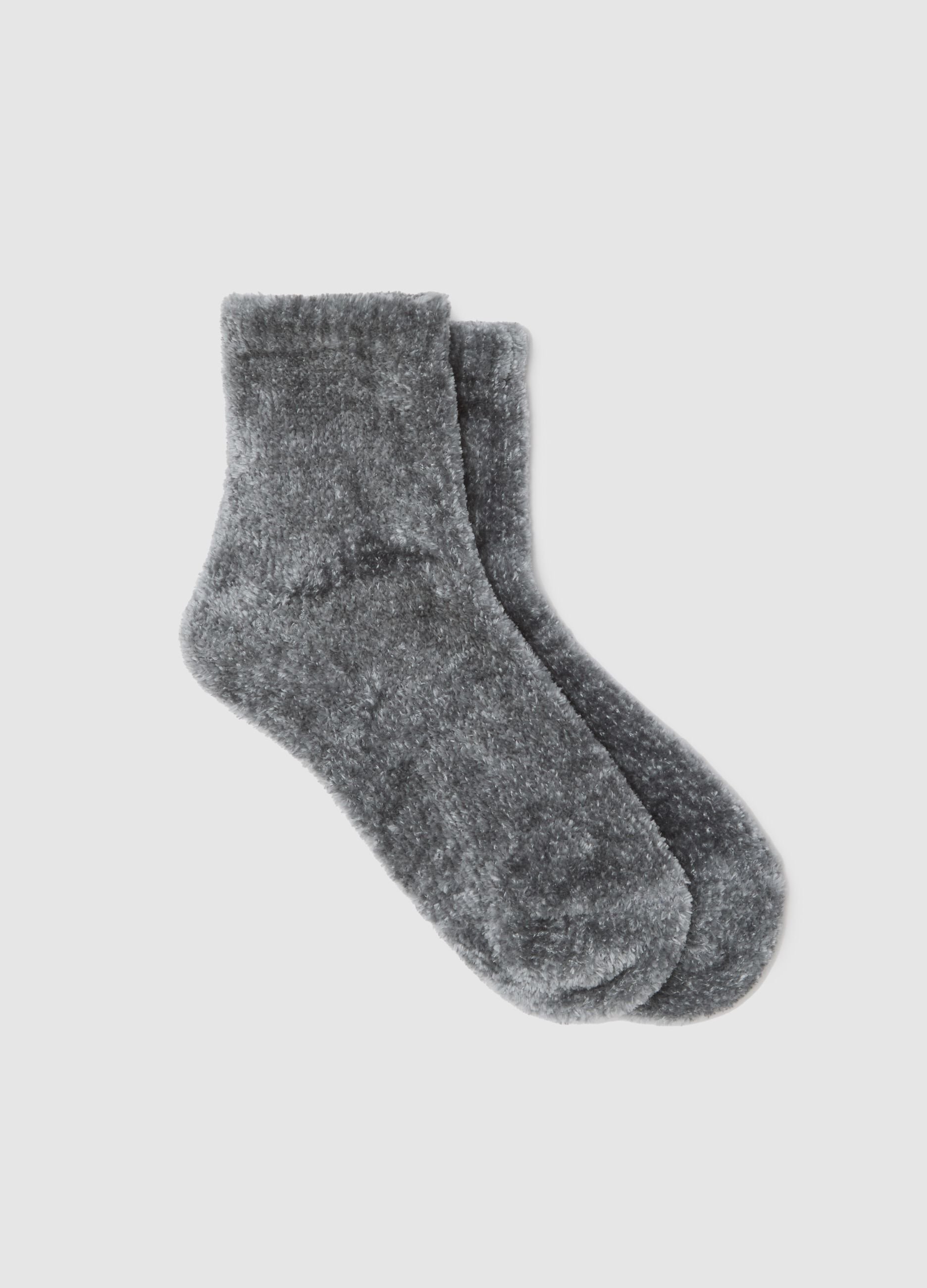 Soft grey socks in stretchy fabric