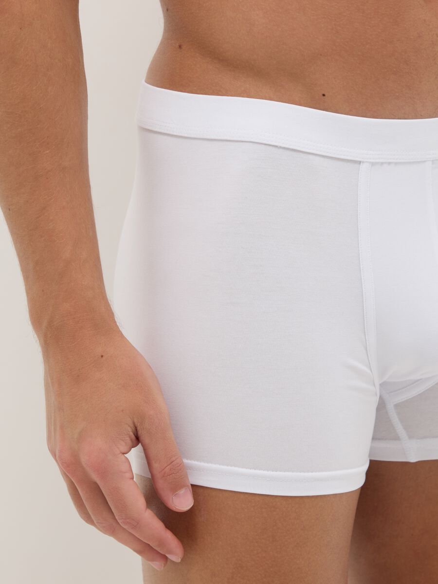 Twin-pack of white boxer shorts in stretch cotton, regular fit_3